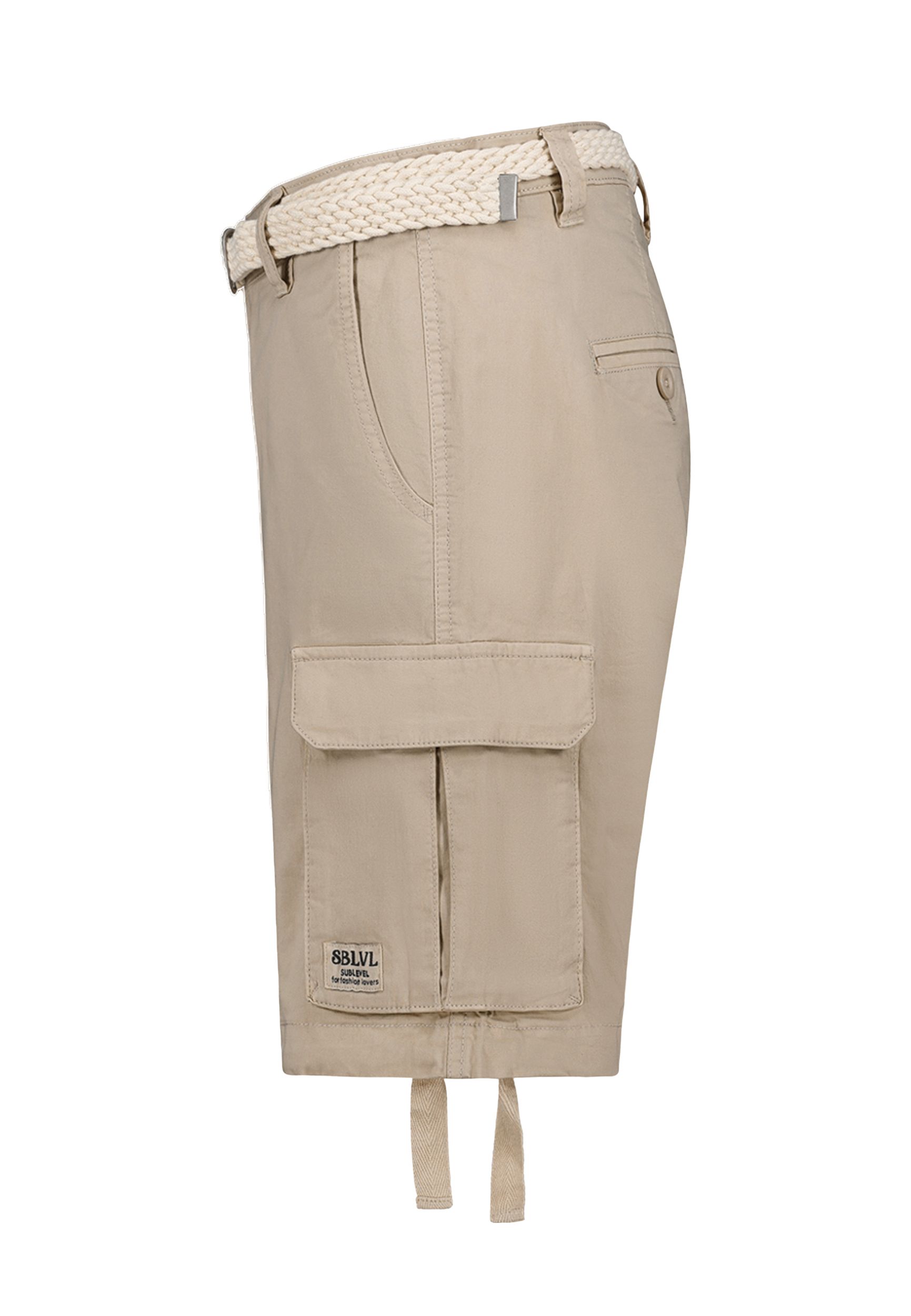 Cargo-Bermuda Shorts mit Flechtgürtel Cargo-Bermuda Shorts mit Flechtgürtel