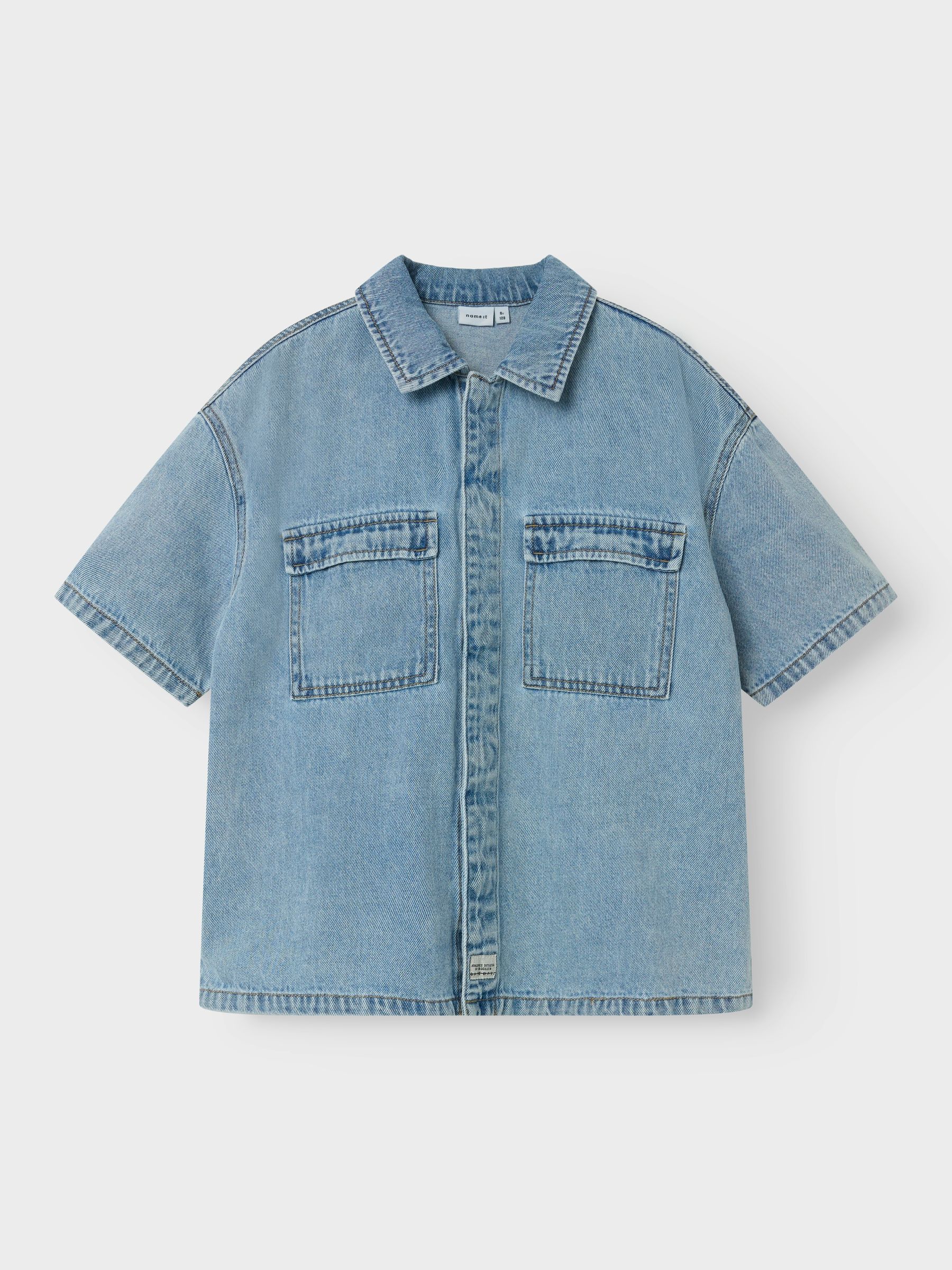 NAME-IT_SpringSummer2025_4705292_13240441_2.jpg Jungen Jeanshemd mit kurzen Ärmeln und Taschen