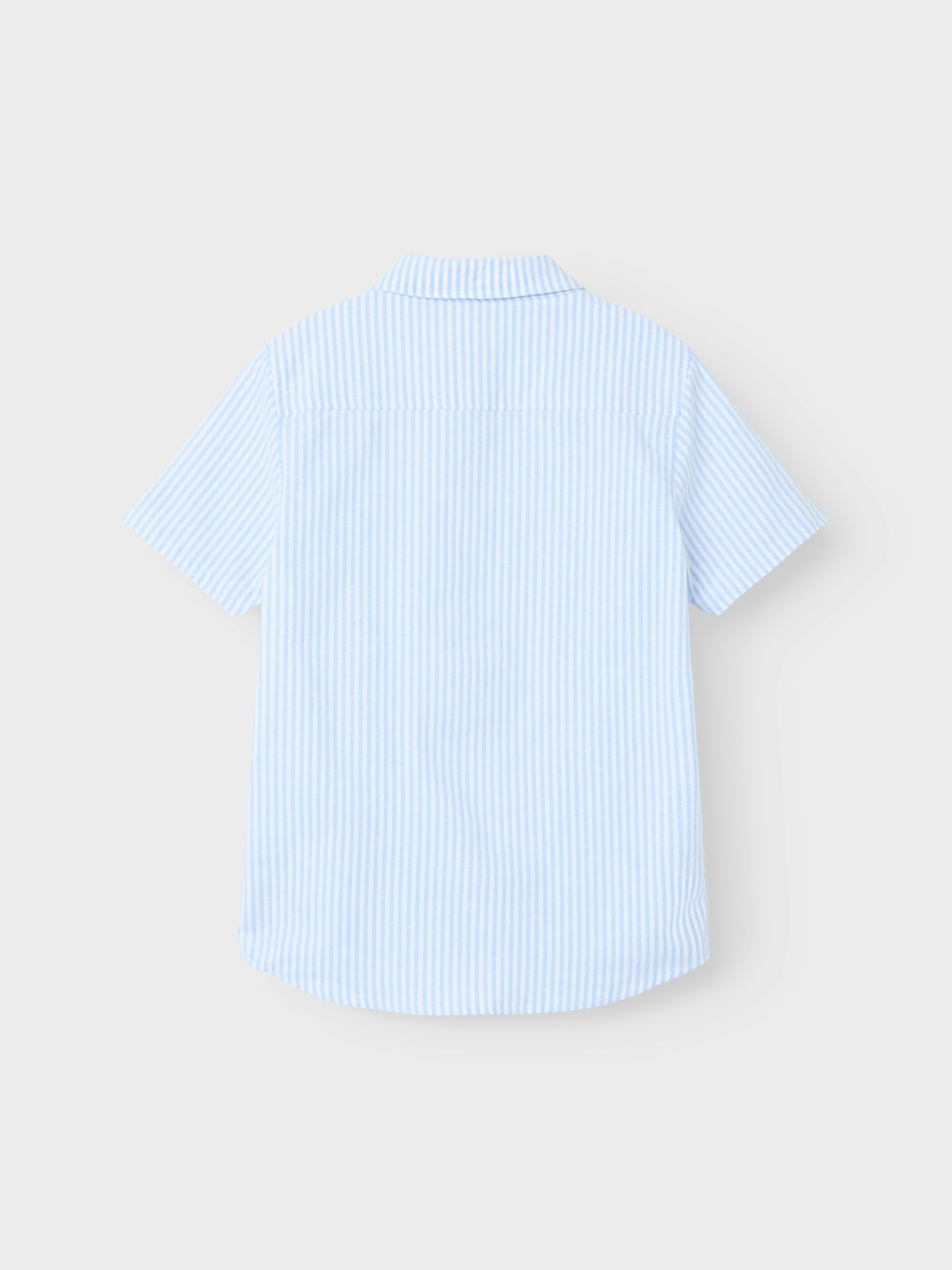 NAME-IT_NOOS2025_4747195_13218953_3.jpg Kurzarm-Hemd mit Button-Down-Kragen und Logo