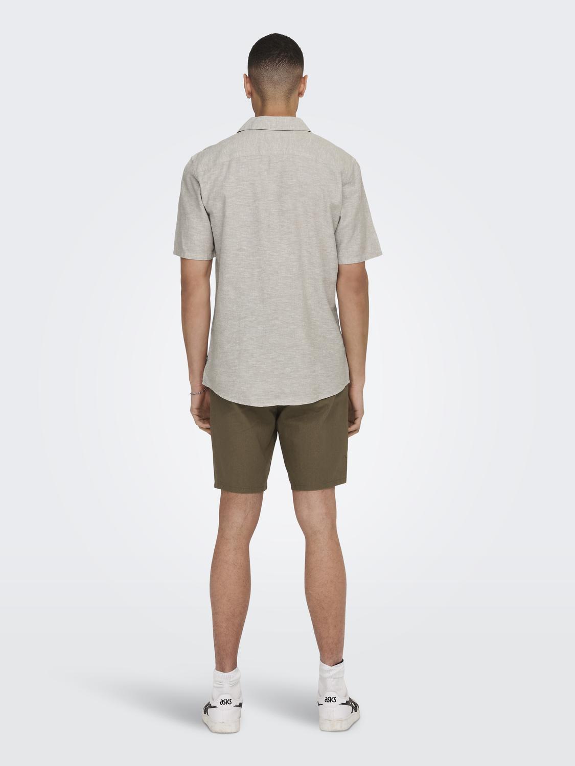 ONLY&SONS_SpringSummer2023_4240201_22025116_4.jpg Leinenhemd mit kurzen Ärmeln und Knopfleiste