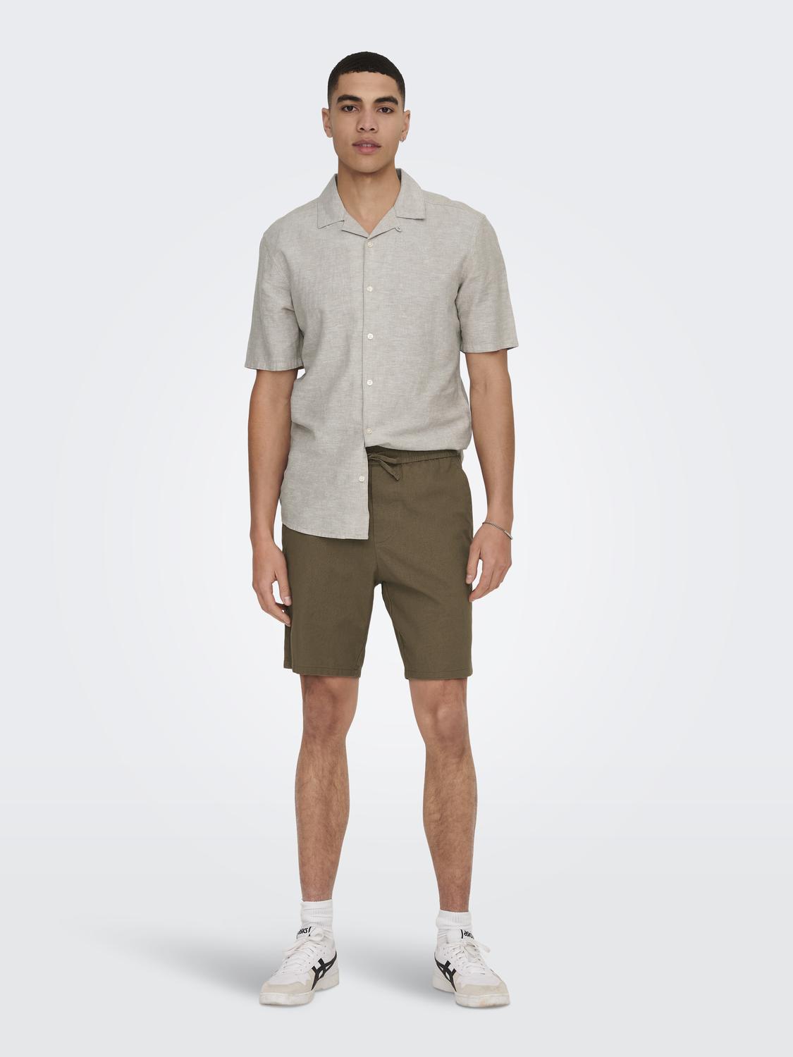 ONLY&SONS_SpringSummer2023_4240201_22025116_5.jpg Leinenhemd mit kurzen Ärmeln und Knopfleiste