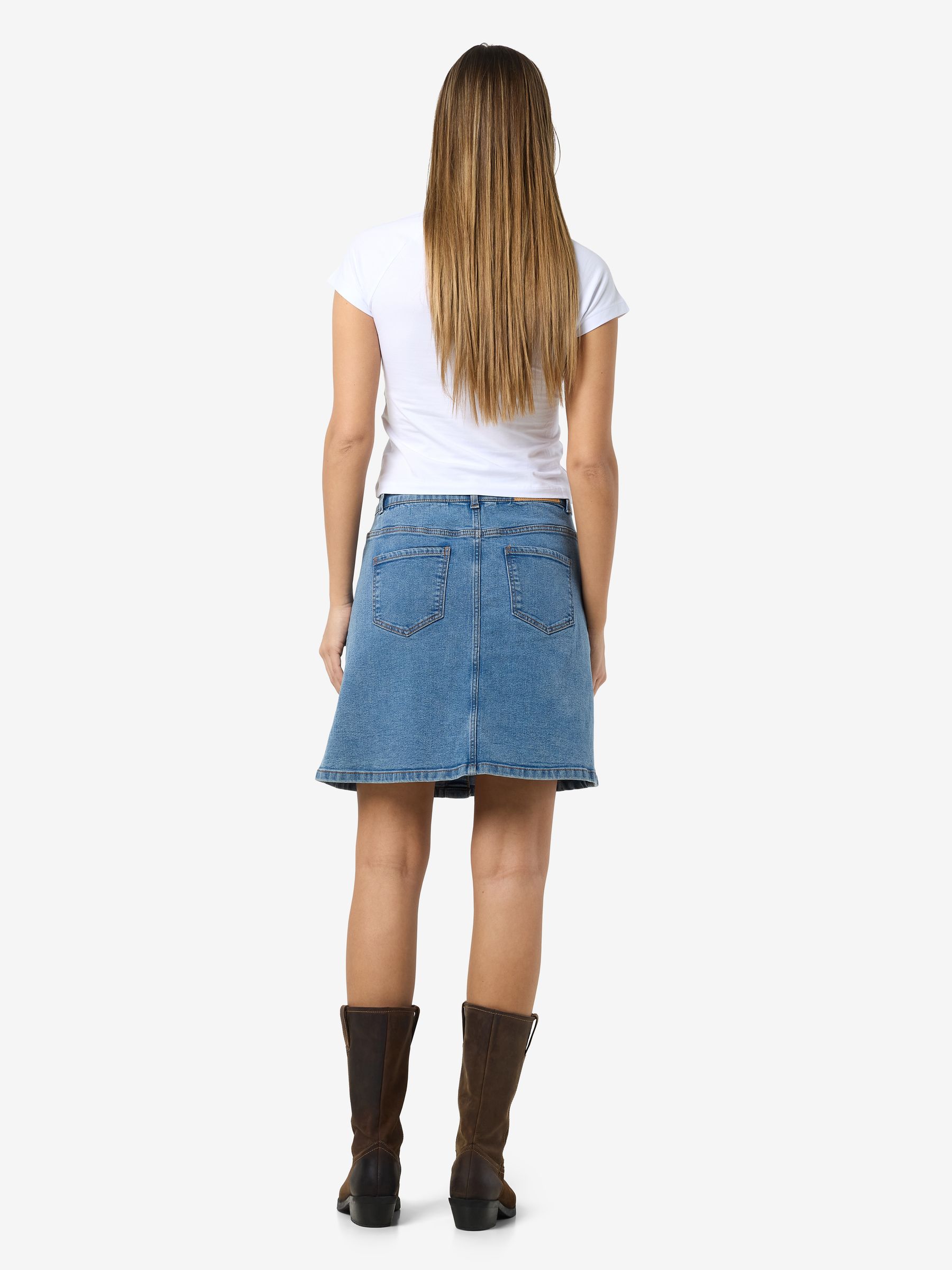 NOISY-MAY_All-year_4682793_27032521_4.jpg Jeansrock mit Knopfleiste und aufgesetzten Taschen