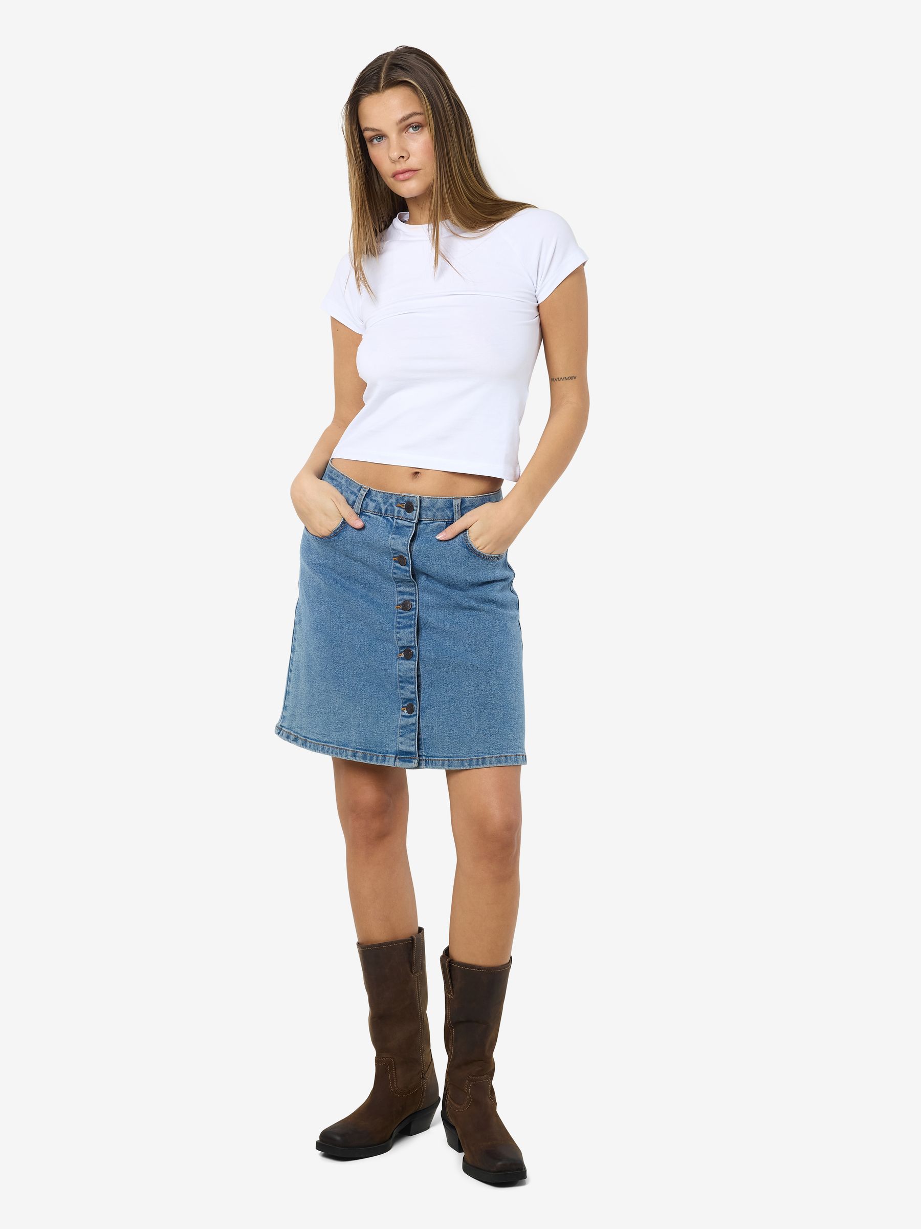 NOISY-MAY_All-year_4682793_27032521_6.jpg Jeansrock mit Knopfleiste und aufgesetzten Taschen