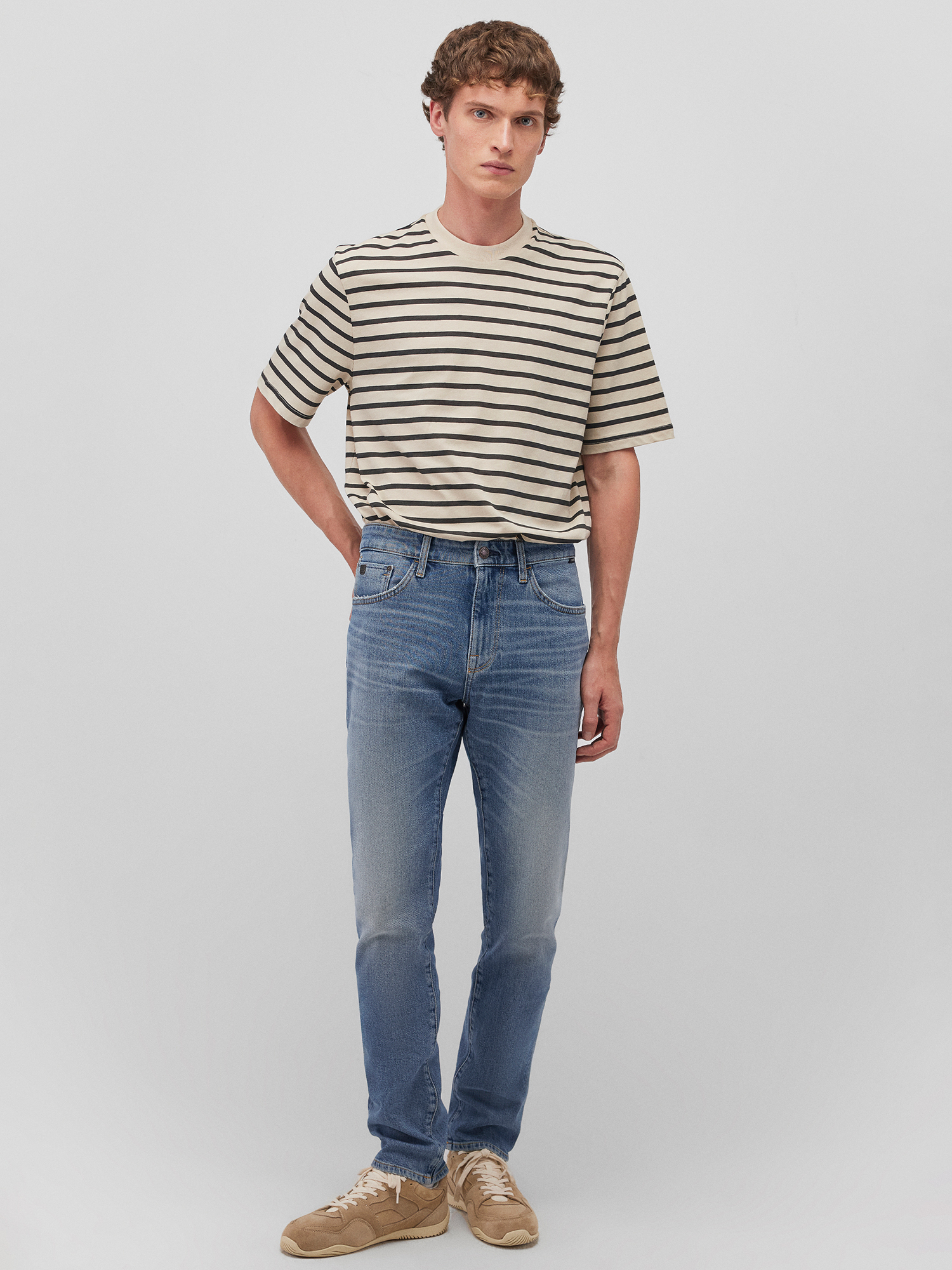 Mavi_25Spring1_pelican_0612515-70322.jpg Gestreiftes T-Shirt mit Rundhals und Halb Arm