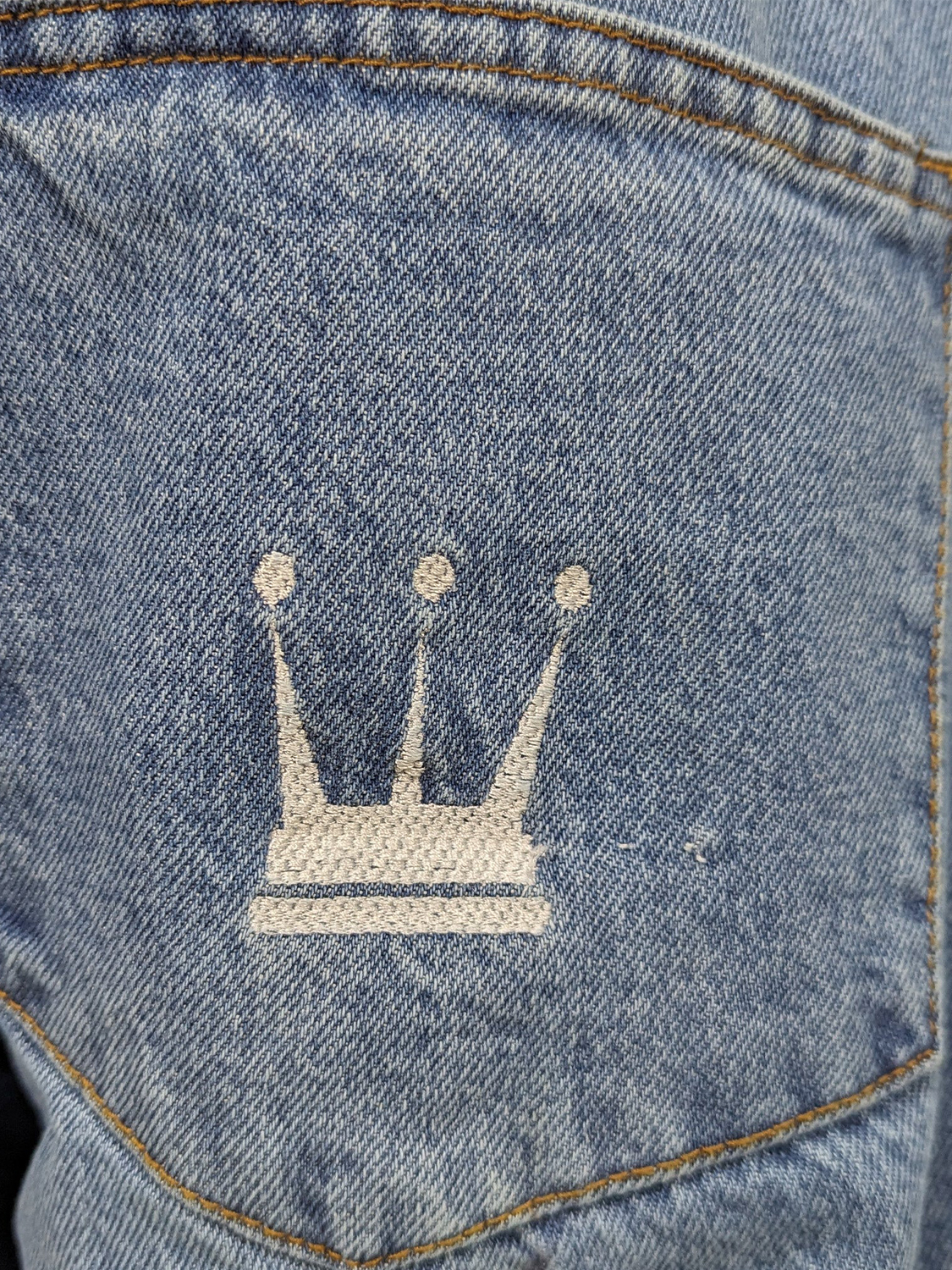 Cargo Baggy Jeans mit Taschen und DADA Stitch Cargo Baggy Jeans mit Taschen und DADA Stitch