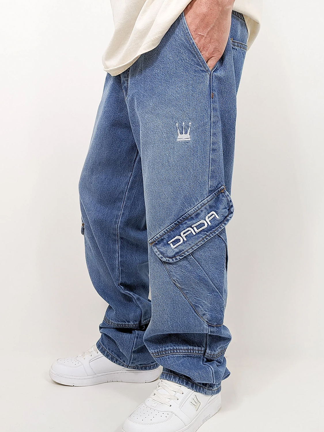 Cargo Baggy Jeans mit Taschen und DADA Stitch Cargo Baggy Jeans mit Taschen und DADA Stitch