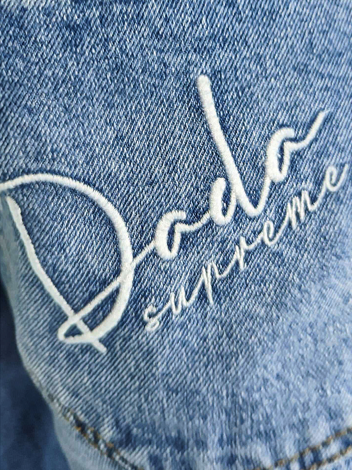Baggy Jeans Loose Fit mit DADA Stickerei Baggy Jeans Loose Fit mit DADA Stickerei