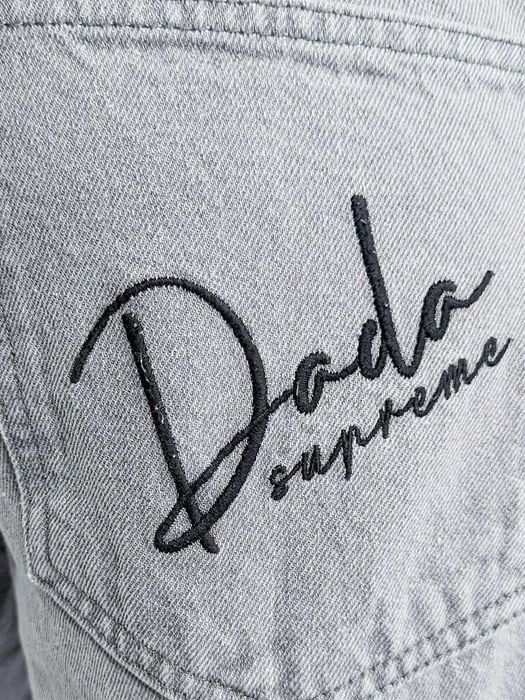 DADA Supreme DADA Supreme Baggy Jeans Loose Fit mit DADA Stickerei – Grau, Bild 7