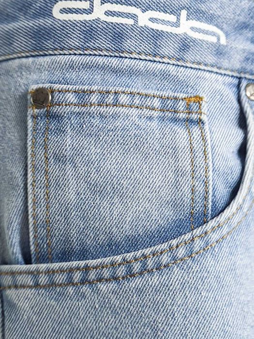 DADA Supreme DADA Supreme Baggy Jeans Loose Fit mit DADA Stickerei – Hellblau, Bild 6