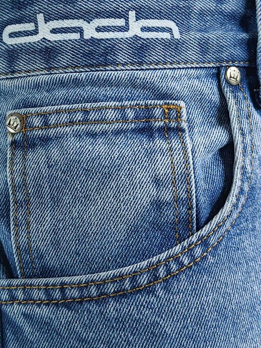 DADA Supreme DADA Supreme Baggy Jeans Loose Fit mit DADA Stickerei – Blau, Bild 6