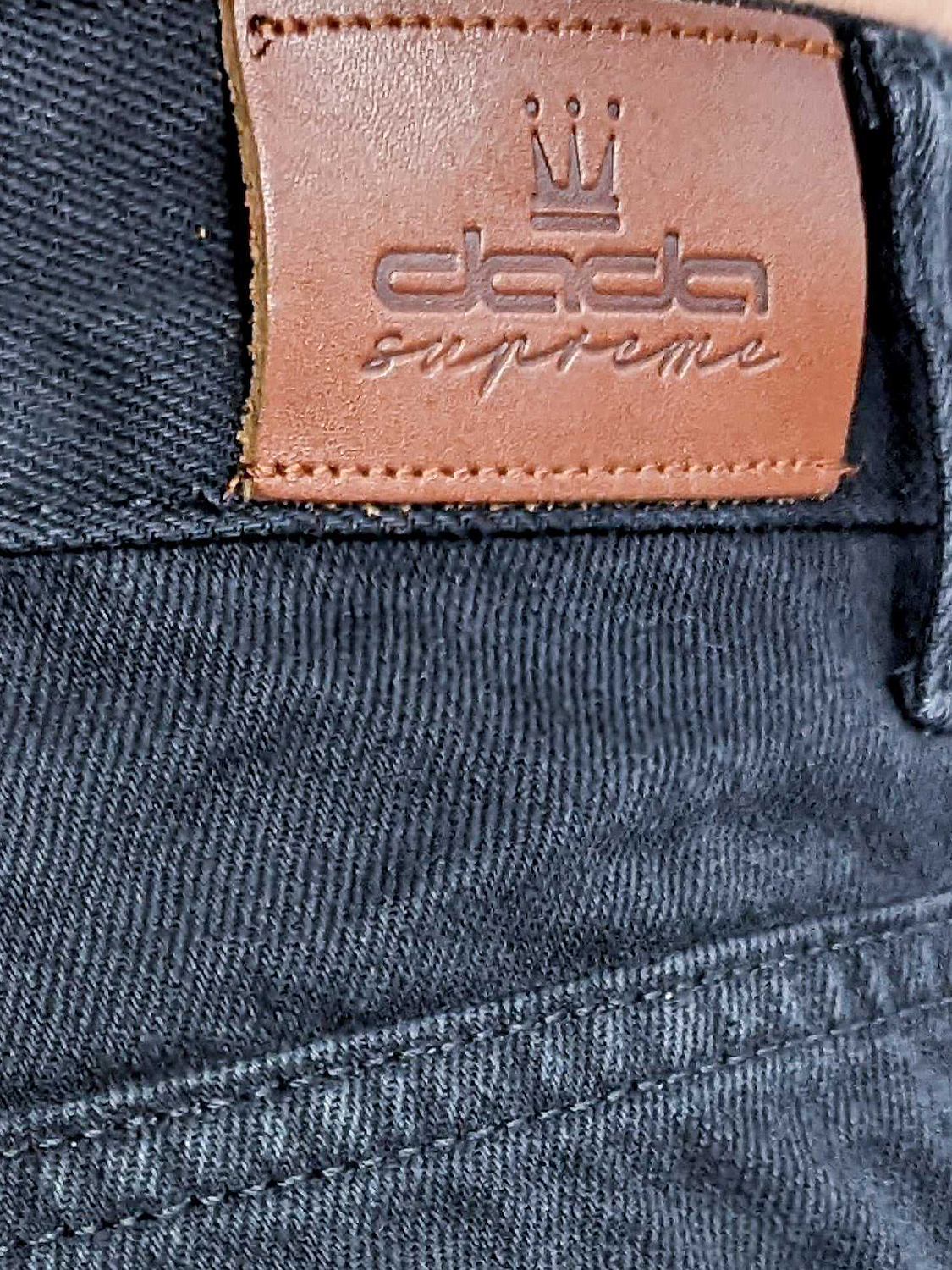Supreme Baggy Jeans mit Supreme-Stickerei Supreme Baggy Jeans mit Supreme-Stickerei