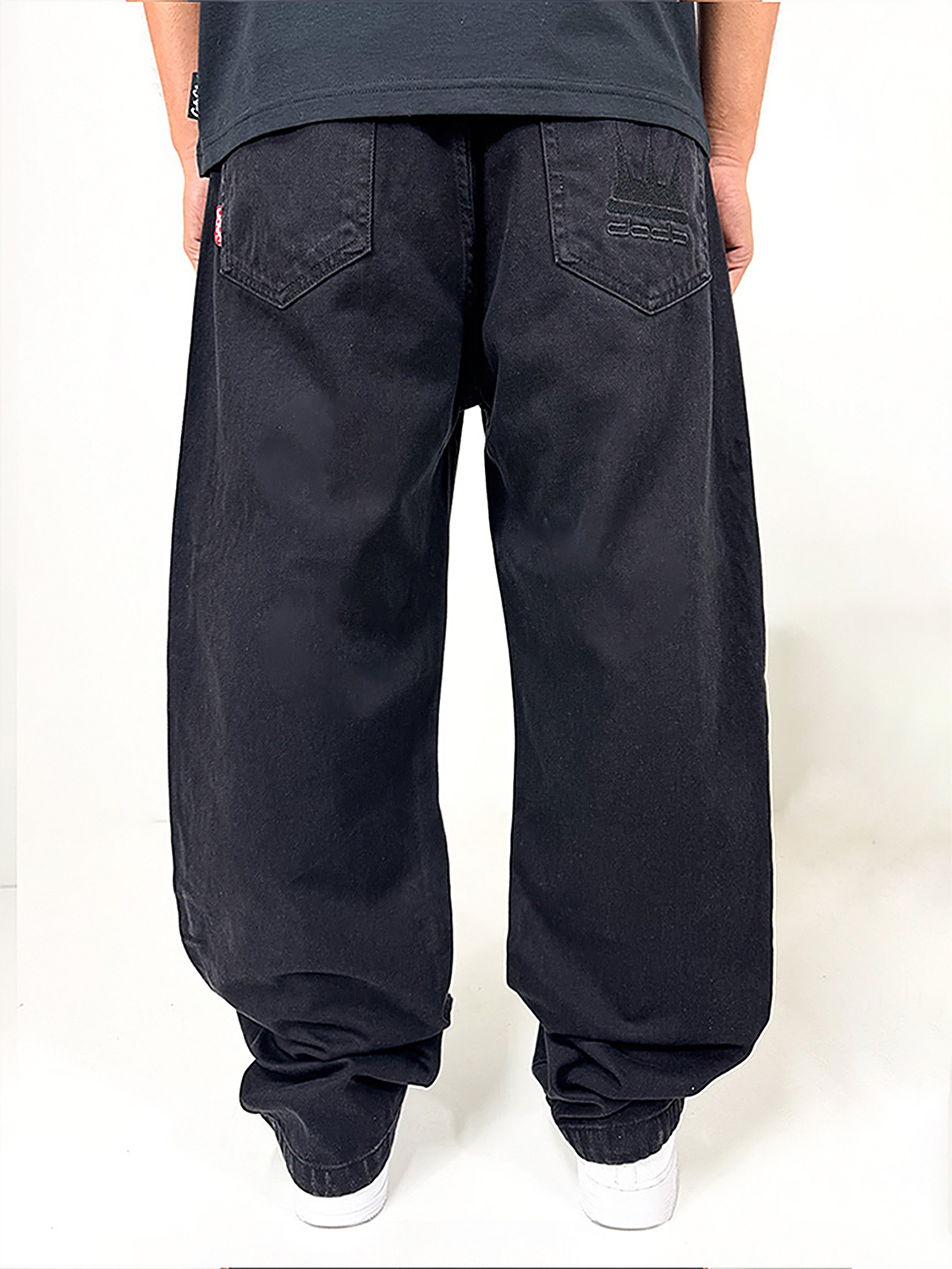 Supreme Baggy Jeans mit Supreme-Stickerei Supreme Baggy Jeans mit Supreme-Stickerei