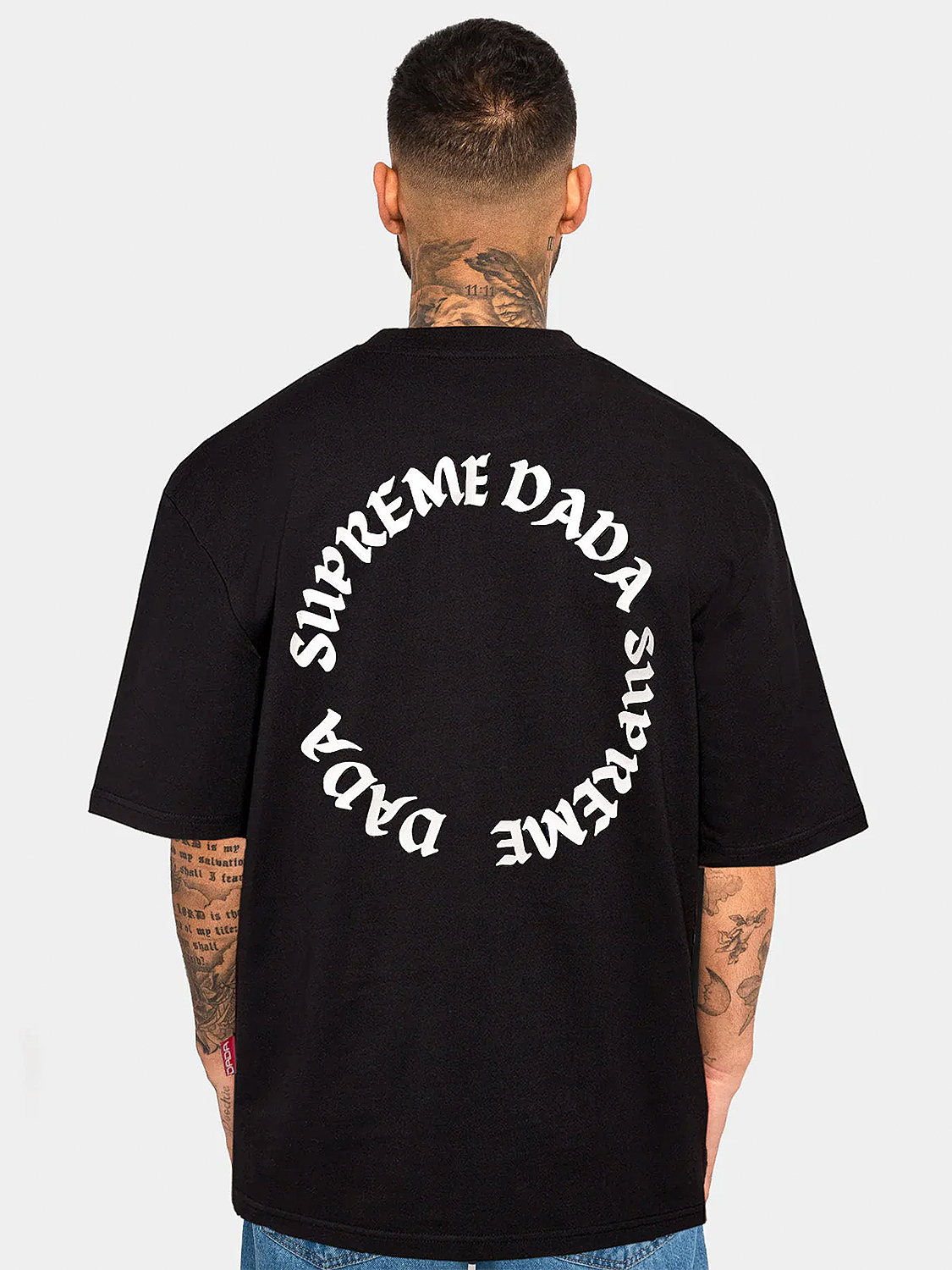 Oversize Streetwear T-Shirt mit Rundlogo Print Oversize Streetwear T-Shirt mit Rundlogo Print
