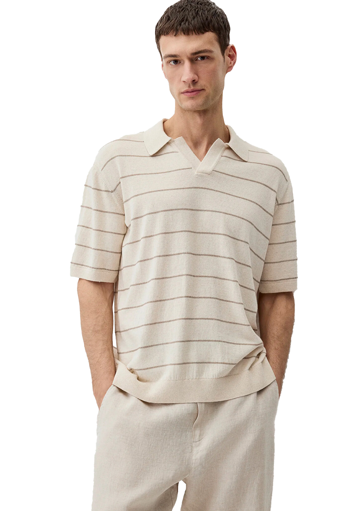 Poloshirt mit Streifen und offenem Kragen Poloshirt mit Streifen und offenem Kragen