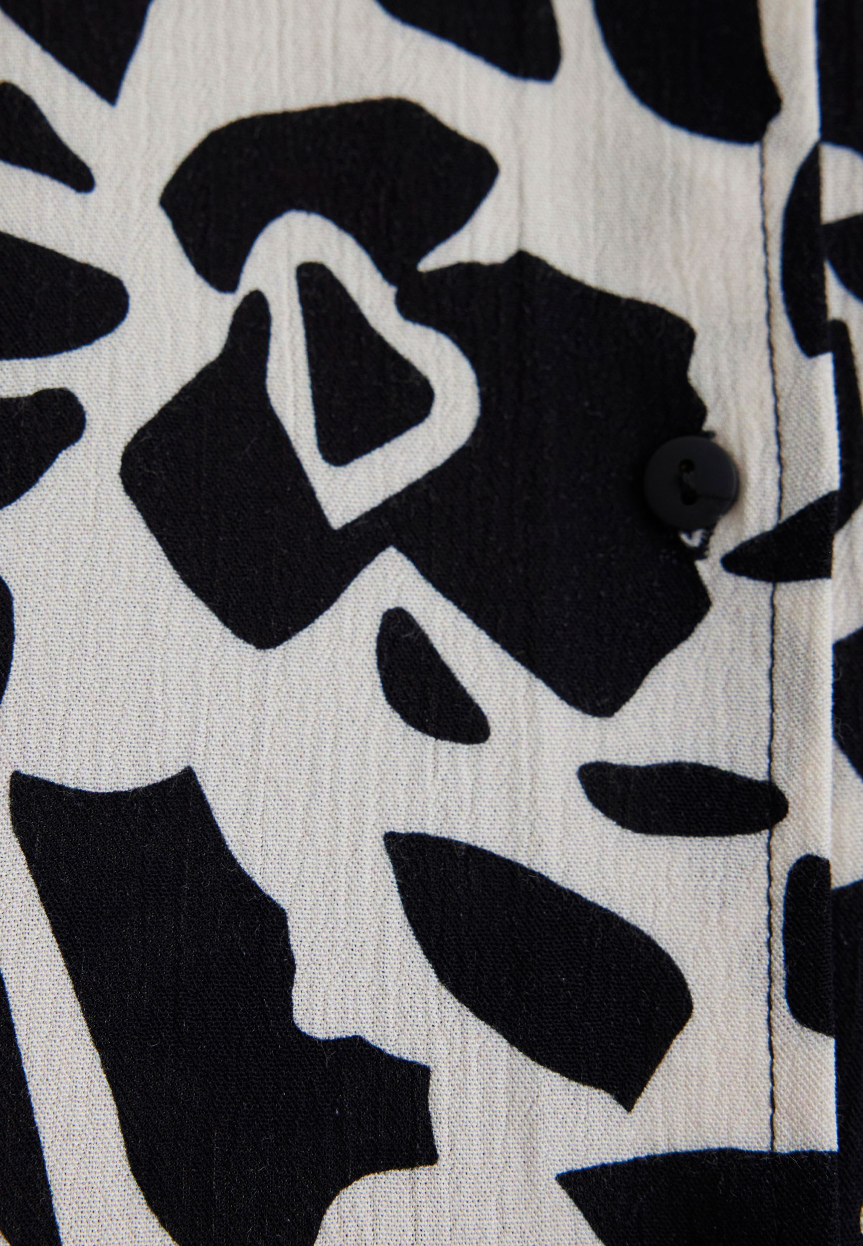 Mavi_25Summer1_geo-animal-print_1211119-89865_4.jpg Kurzarm Hemdbluse mit Allover Animal-Print und Knopfleiste