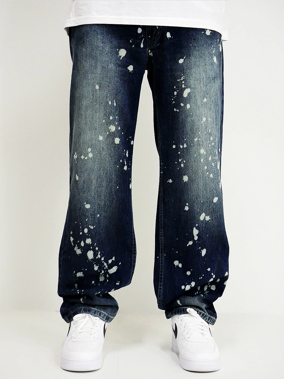 Loose Fit Jeans Intense Blue mit Farbspritzern Loose Fit Jeans Intense Blue mit Farbspritzern