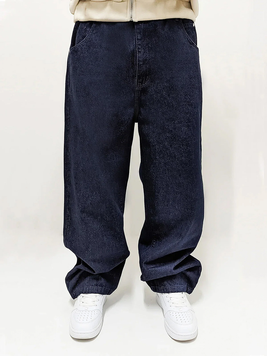 Baggy Fit Jeans mit DADA Stickerei Raw Indigo Baggy Fit Jeans mit DADA Stickerei Raw Indigo