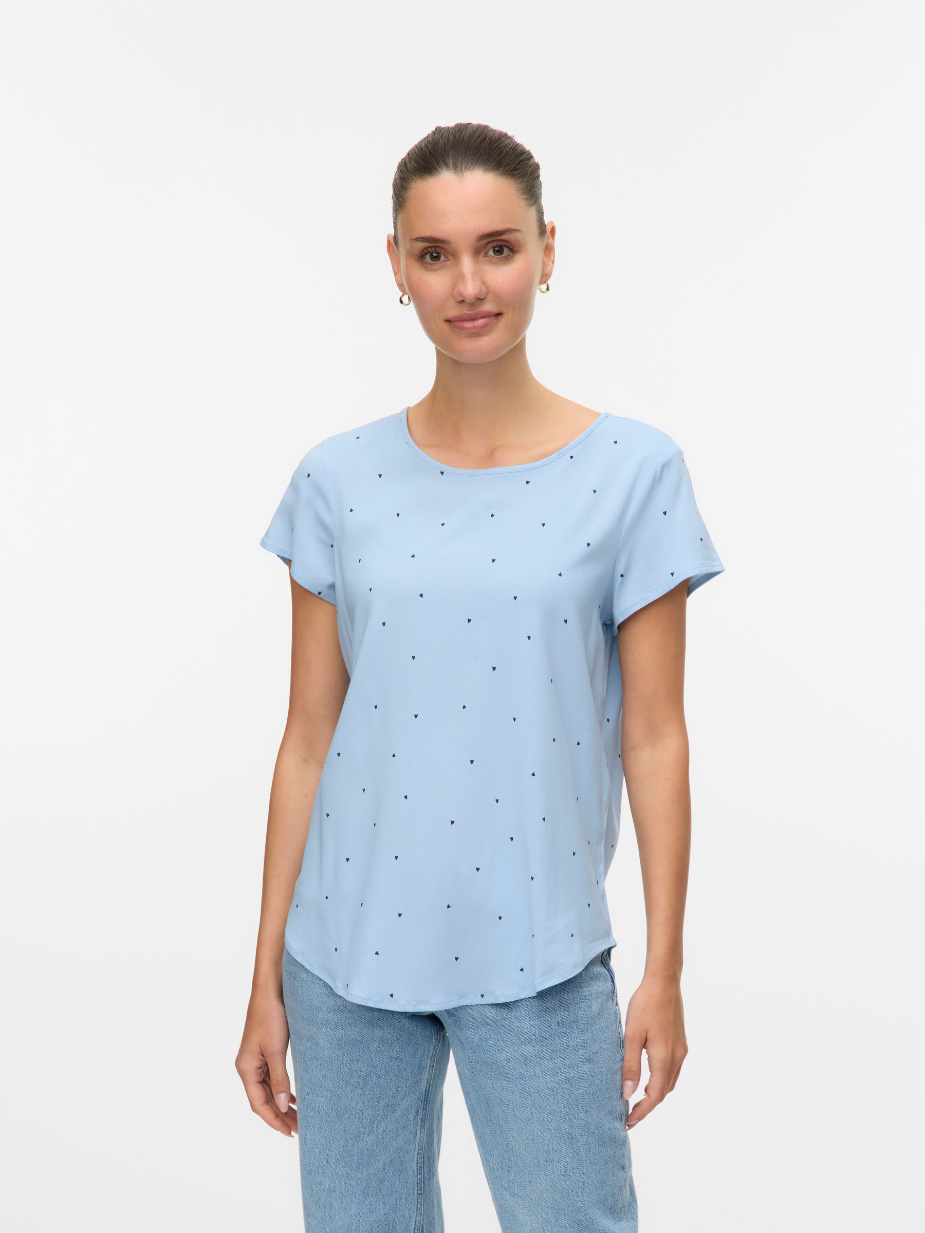 VERO-MODA_Springsummer_4743439_10326190_2.jpg Legere Shirt Bluse Rundhals mit kurzen Ärmeln