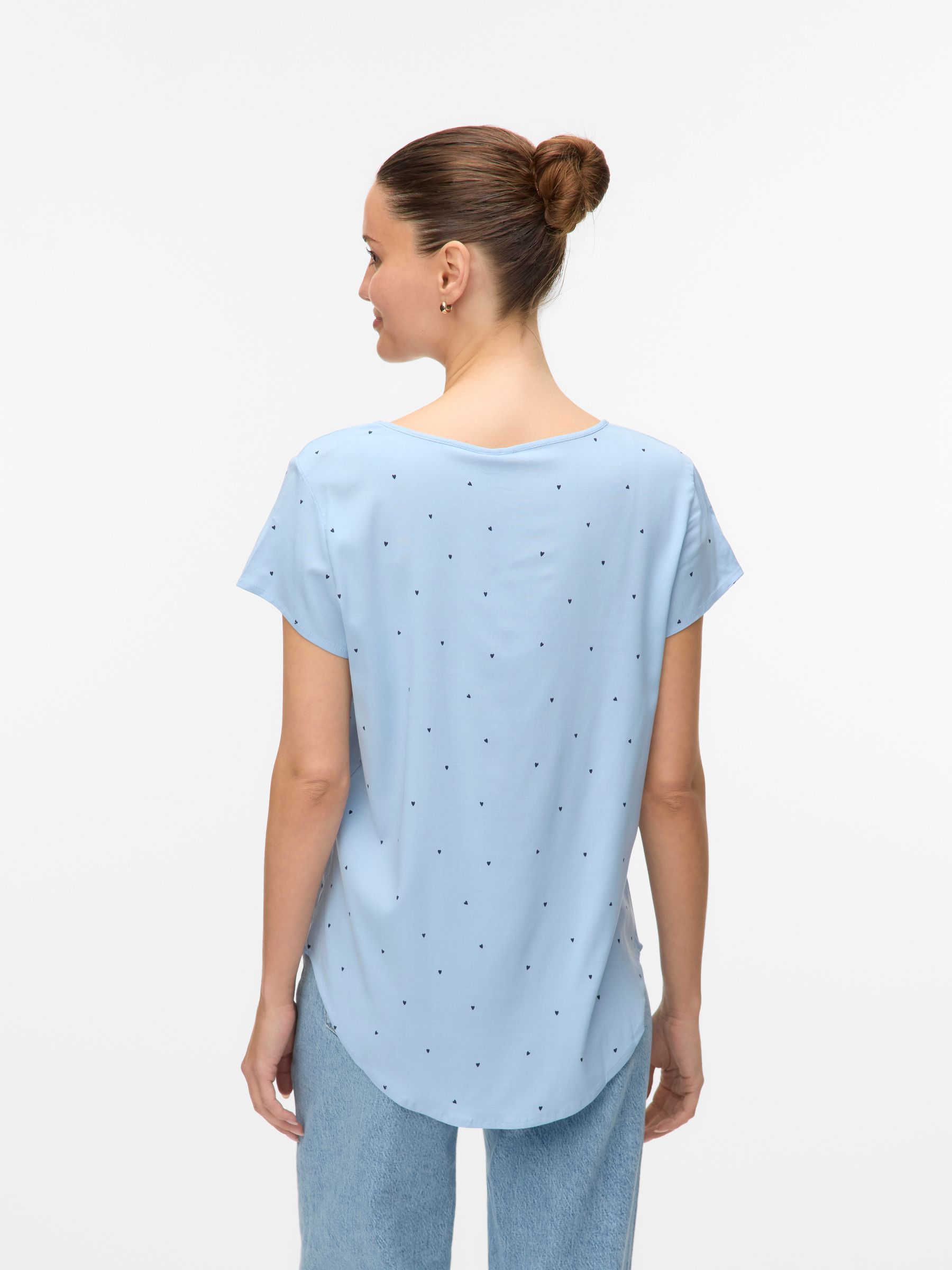 VERO-MODA_Springsummer_4743439_10326190_3.jpg Legere Shirt Bluse Rundhals mit kurzen Ärmeln
