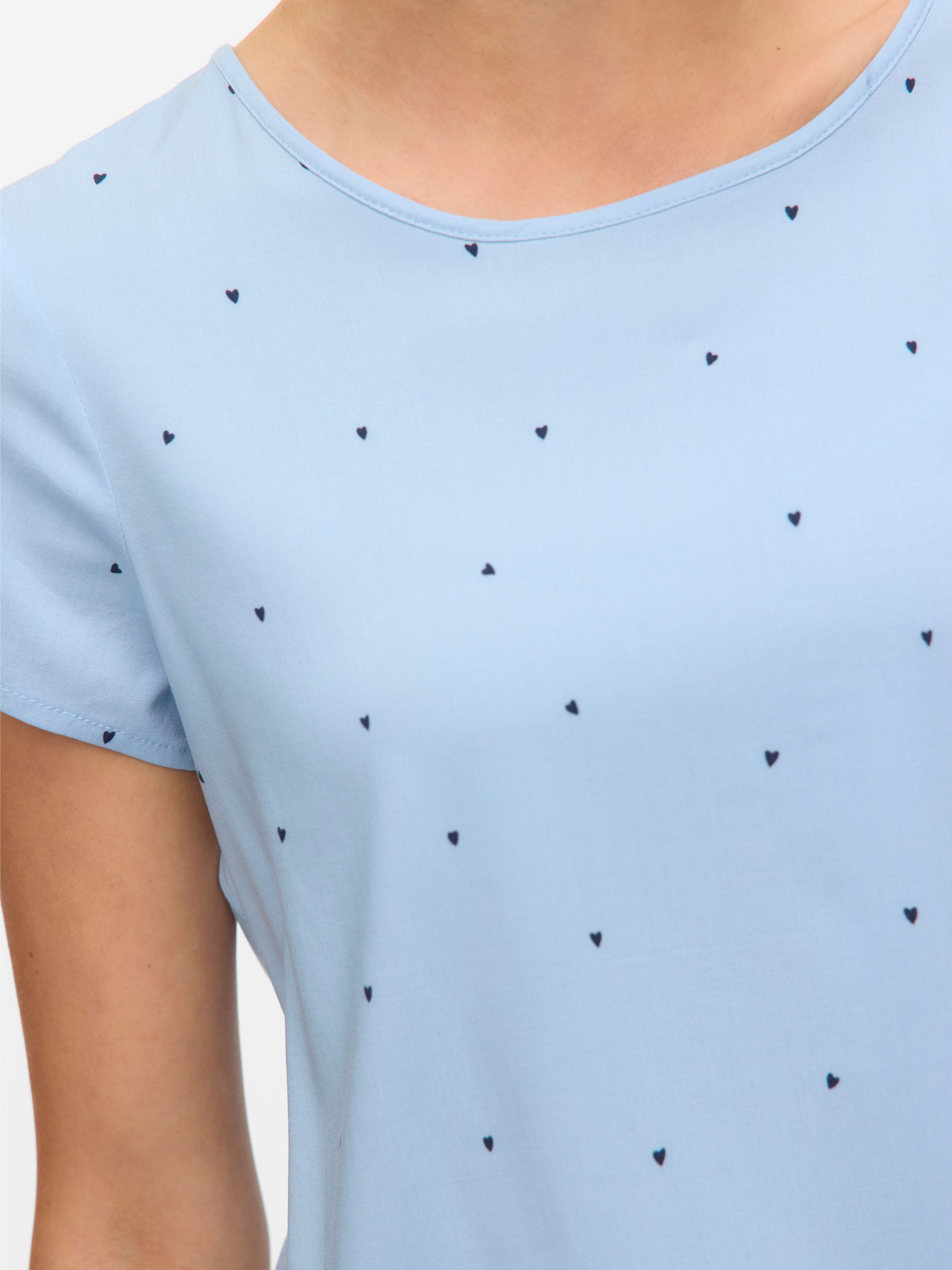 VERO-MODA_Springsummer_4743439_10326190_6.jpg Legere Shirt Bluse Rundhals mit kurzen Ärmeln
