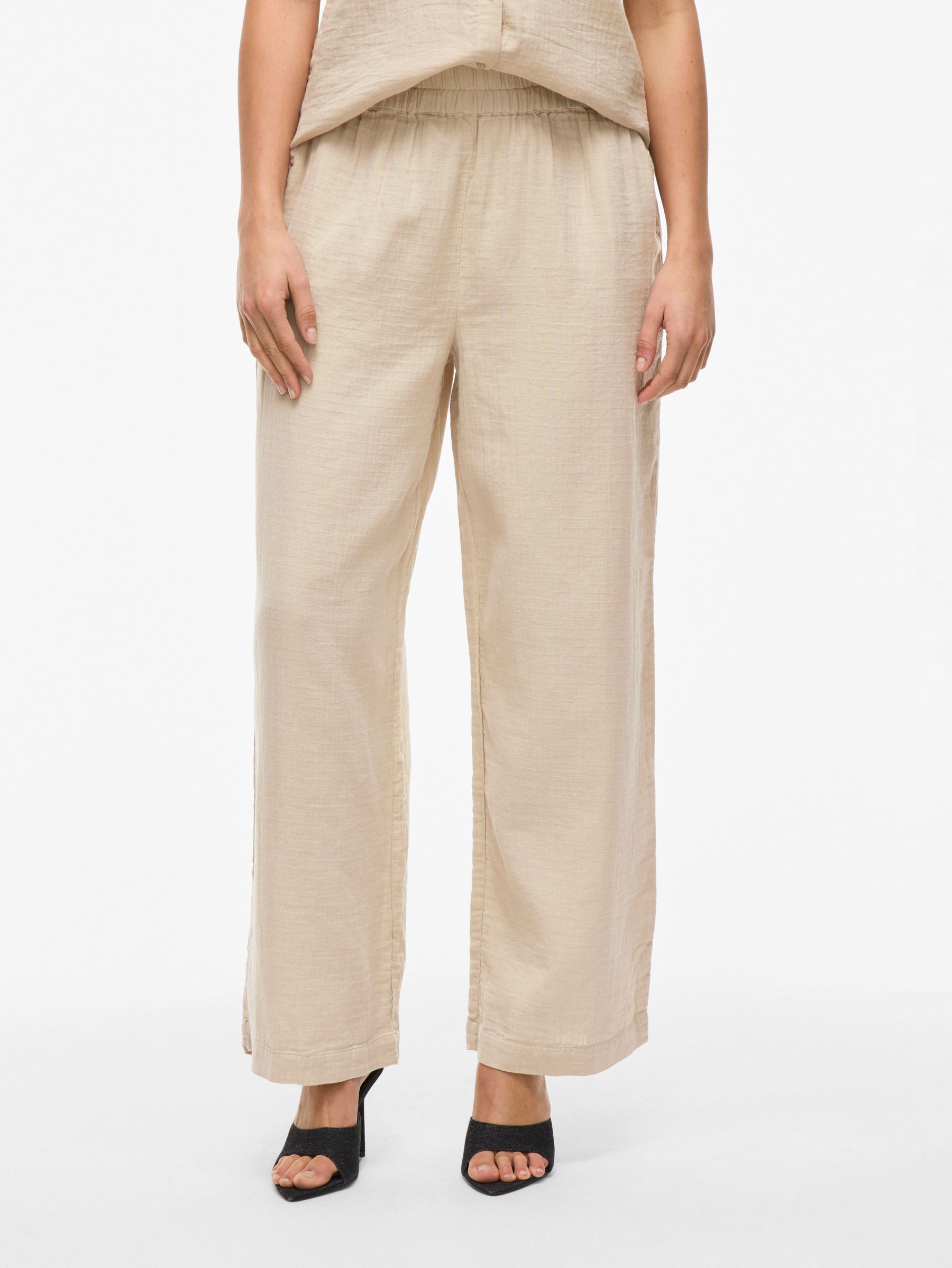 VILA_SpringSummer2025_4713760_14105427_3.jpg Legere Palazzo Stoffhose mit elastischem Bund und weitem Bein