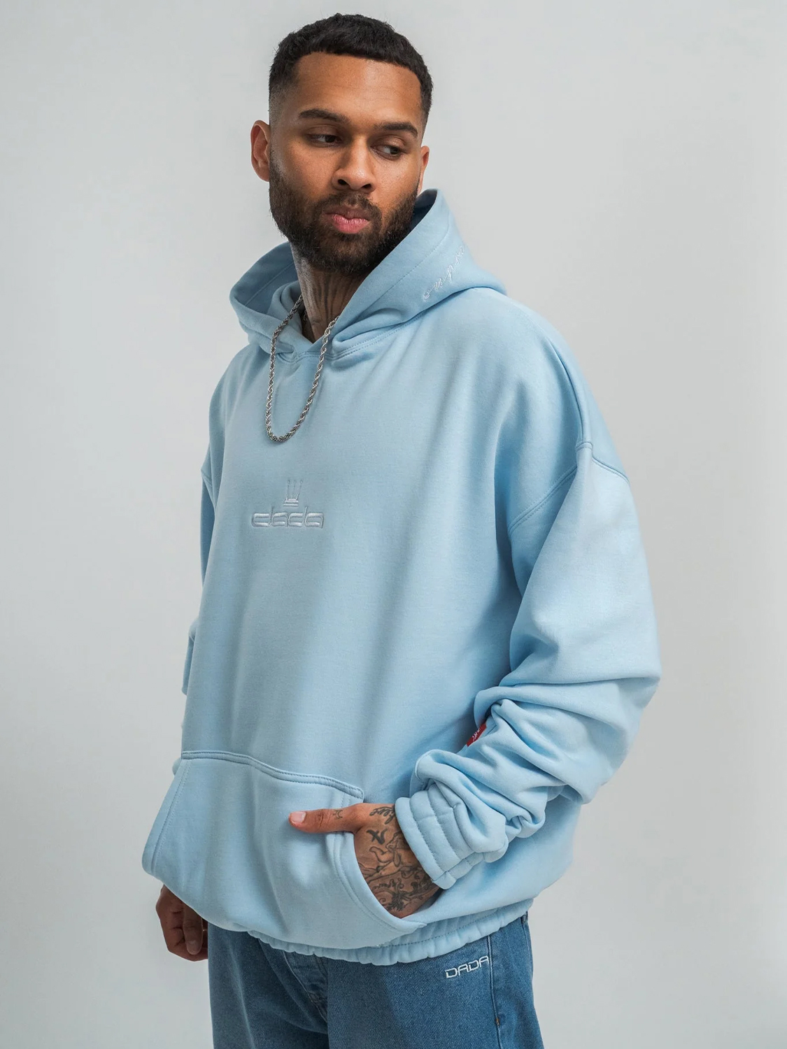 Oversized Hoodie mit Logo-Details und Reißverschlusstasche Oversized Hoodie mit Logo-Details und Reißverschlusstasche
