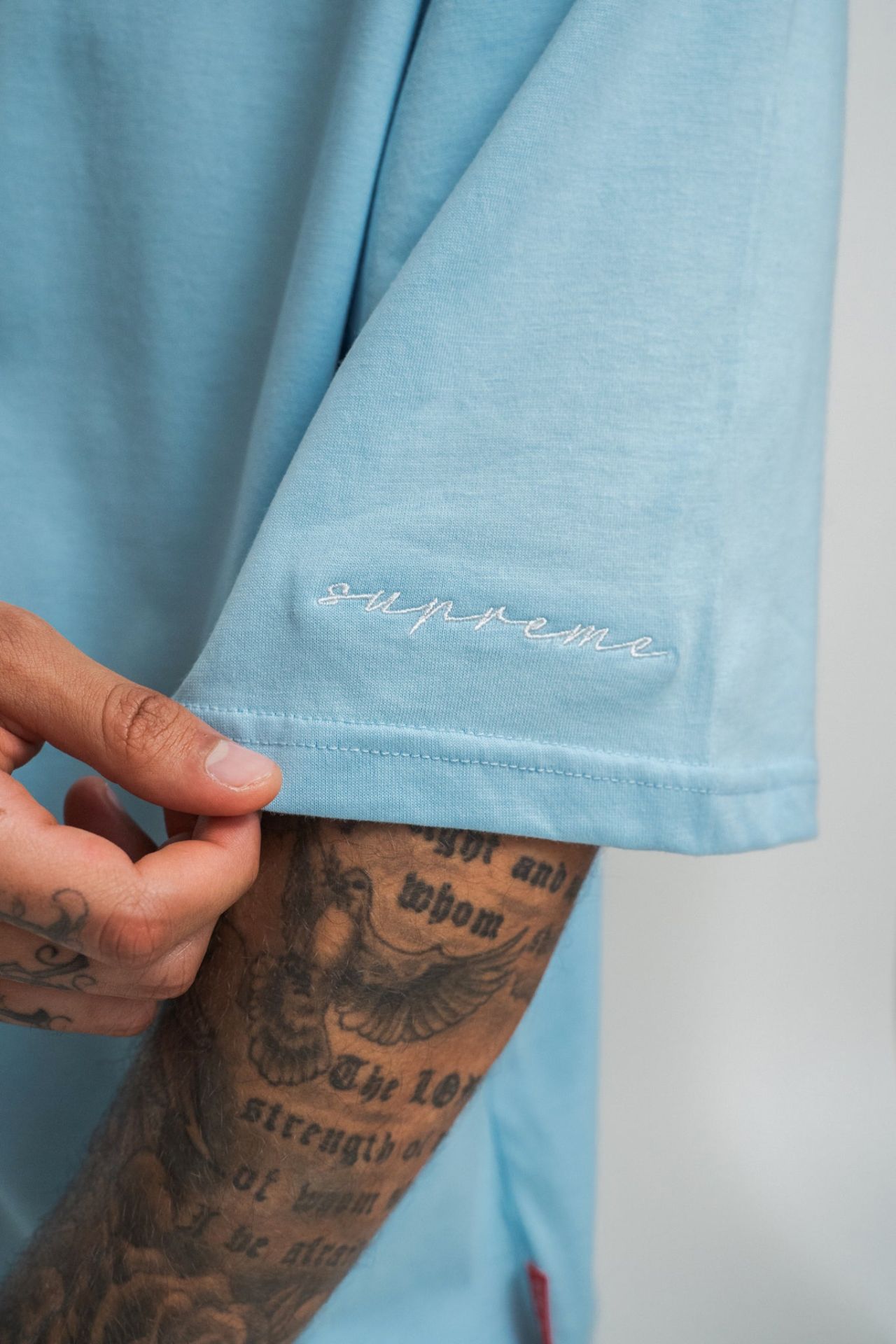Oversize T Shirt Frontstickerei Logo Stickerei Oversize T Shirt Frontstickerei Logo Stickerei