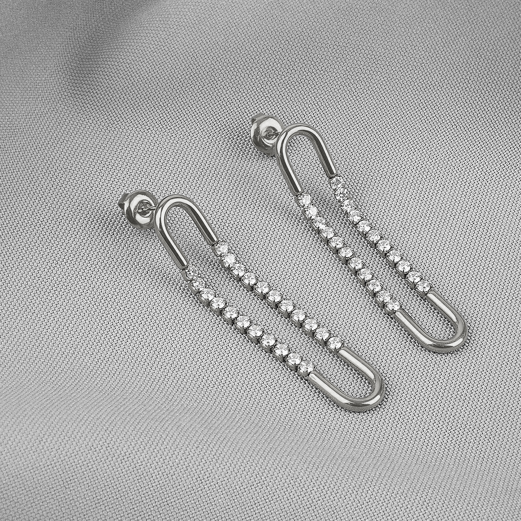 Lange Ohrstecker mit Glitzer Lange Ohrstecker mit Glitzer