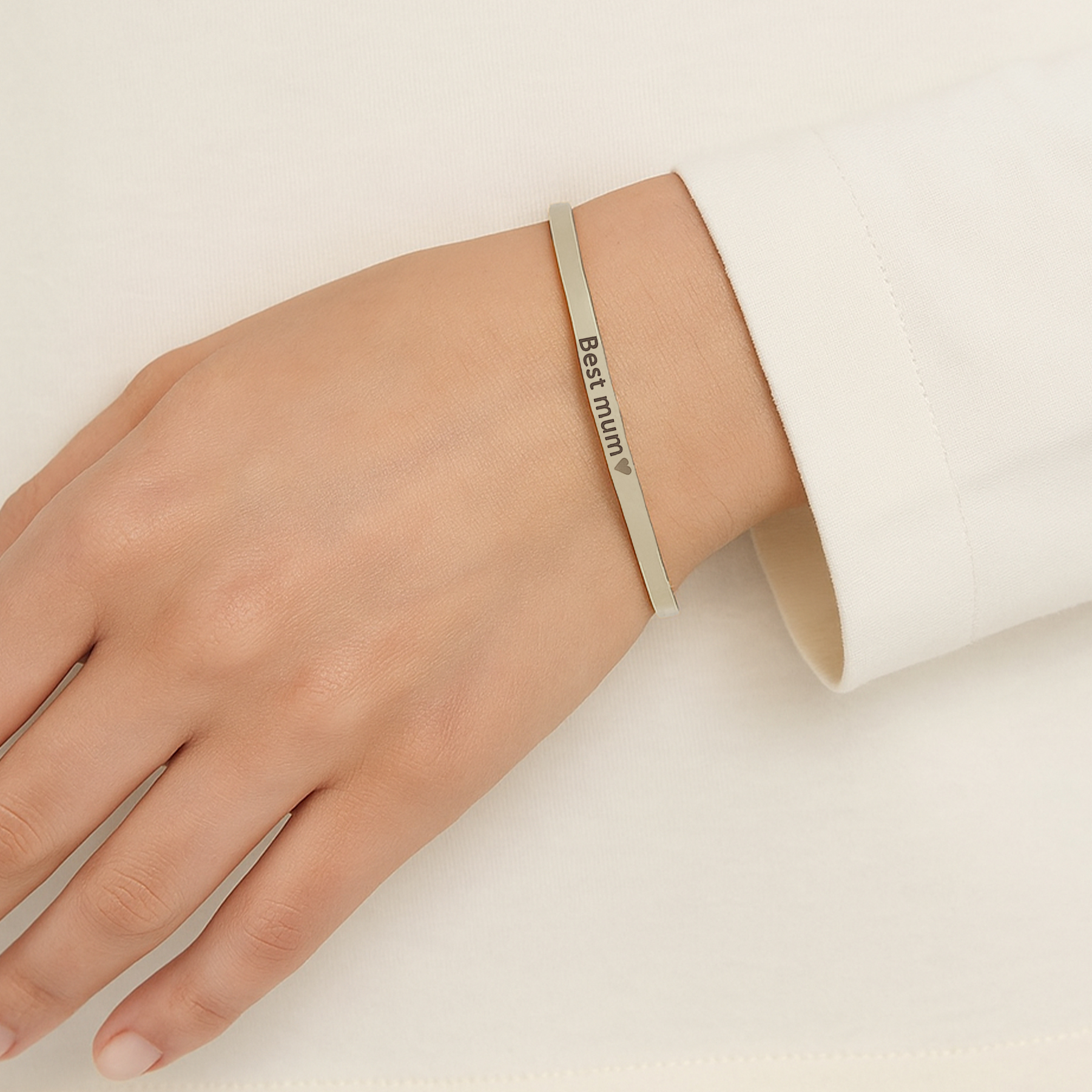 Anely ANELY Gravierbares Armband mit Herz und Schriftzug – Silber, Bild 2