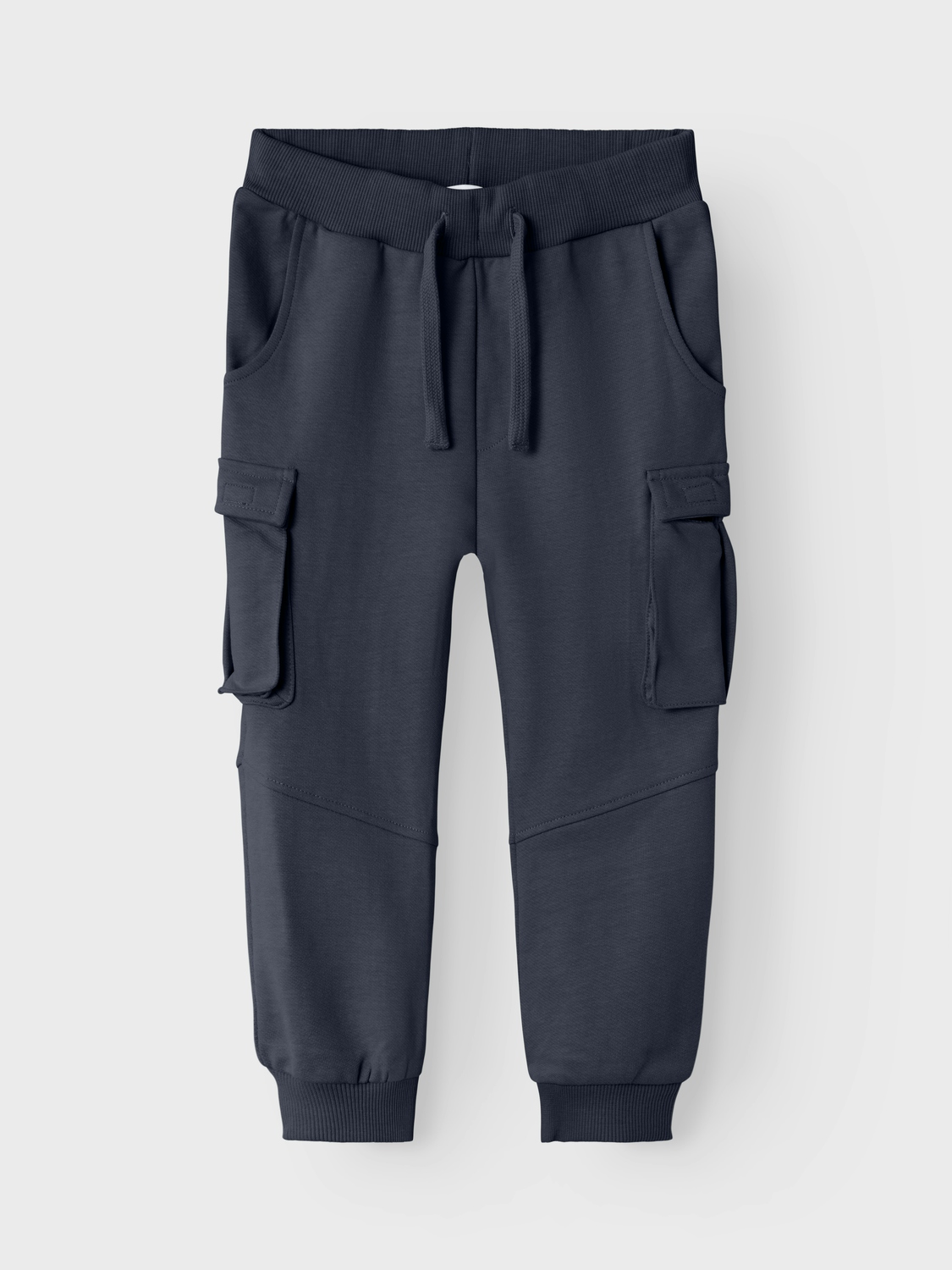 NAME-IT_NOOS2025_4596993_13221426_3.jpg Sweat Jogginghose mit Kordelzug und Cargotaschen Jogger Pants
