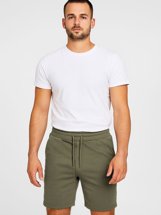 EGOMAXX Bequeme Sweatshorts mit elastischem Bund, Farbe: Olive