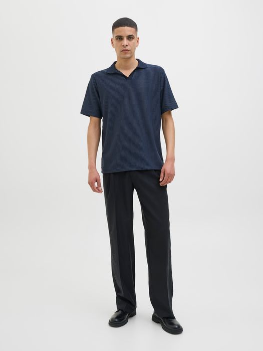 Jack & Jones JACK & JONES Gestreiftes Poloshirt mit V-Ausschnitt und Kurzarm – Dunkelblau, Bild 6