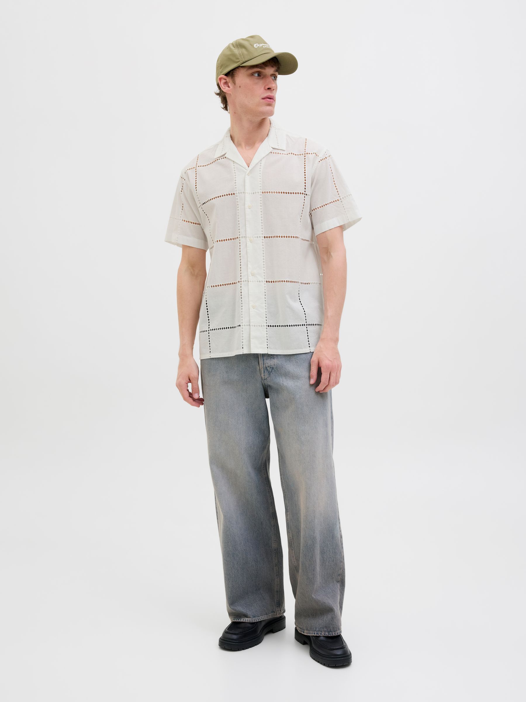 JACK&JONES_Springsummer_4867825_12285419_5.jpg Gestepptes Kurzarmhemd mit Karomuster und Knöpfen