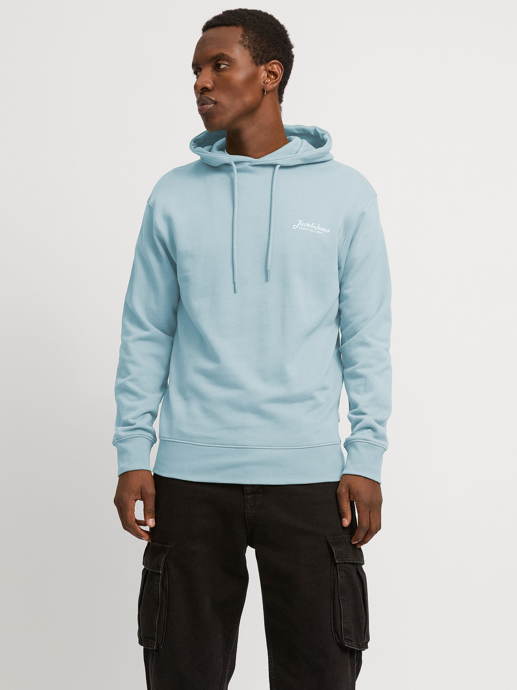 Kapuzenpullover mit Kordelzug und Logo auf der Brust Kapuzenpullover mit Kordelzug und Logo auf der Brust