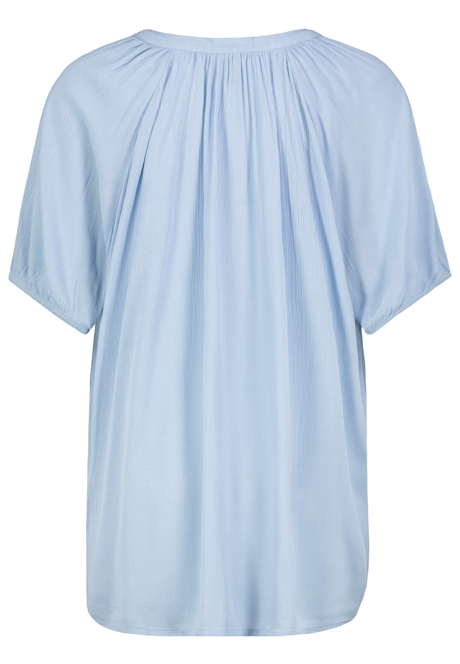 Authentic-St_251_19200_D70024M11234B_2.jpg Luftige Viskosebluse mit V-Ausschnitt und Kurzarm