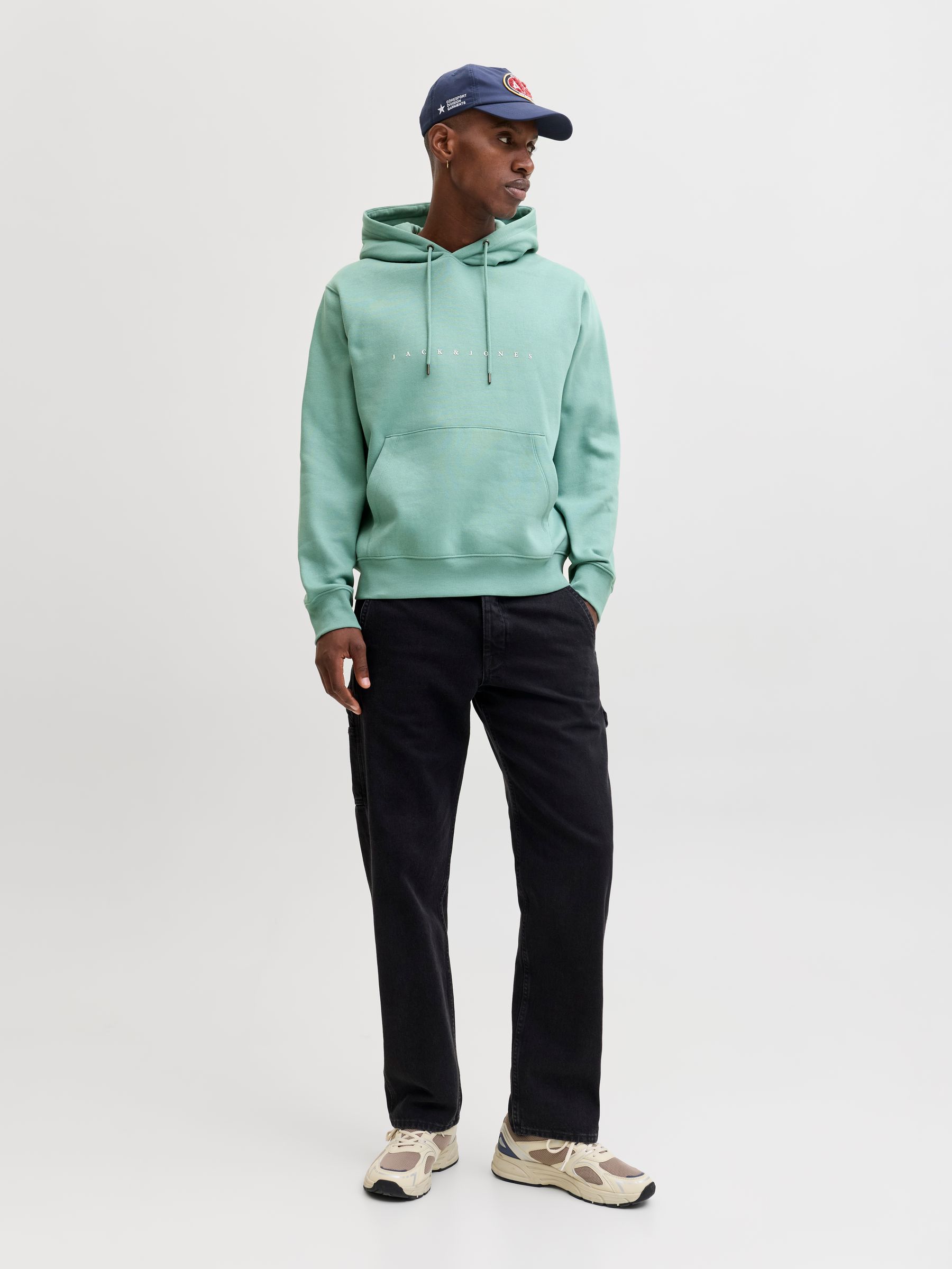 12233972_4901236_6.jpg Bequemer Kapuzenpullover mit dezentem Schriftzug Robust