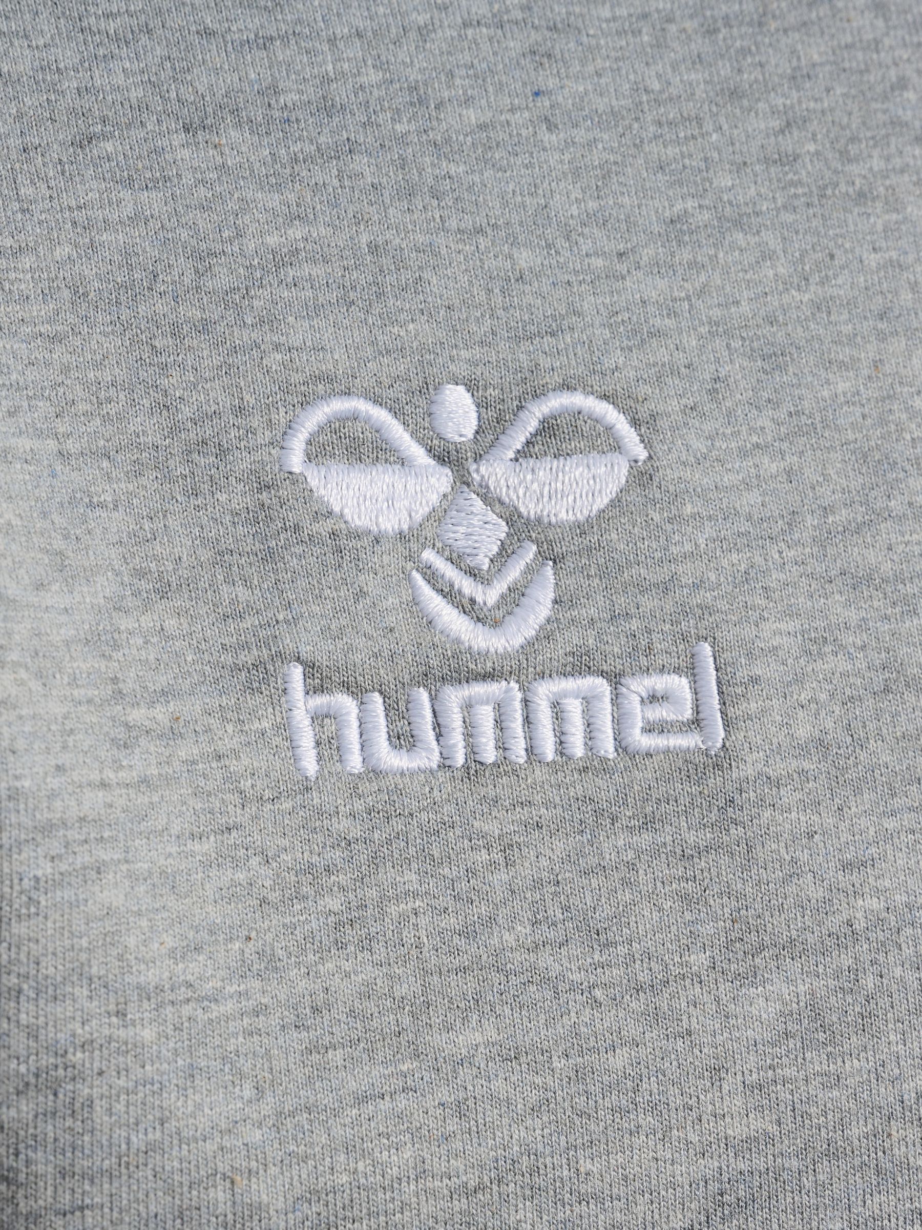 bc3147619cdece6a216ec6c715780936.jpg Hoodie mit Stickerei und Kängurutasche