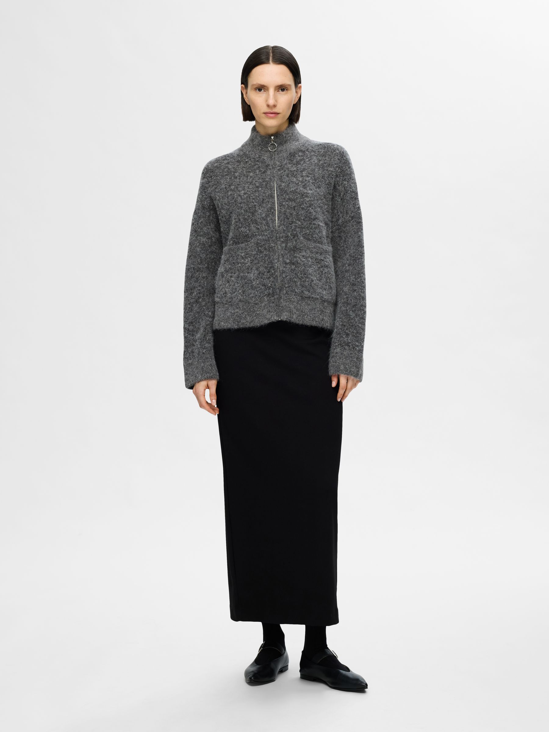 SELECTED-FEM_NOOS2025_4324465_16091220_5.jpg Warmer Knit Cardigan mit Stehkragen und Reißverschluss