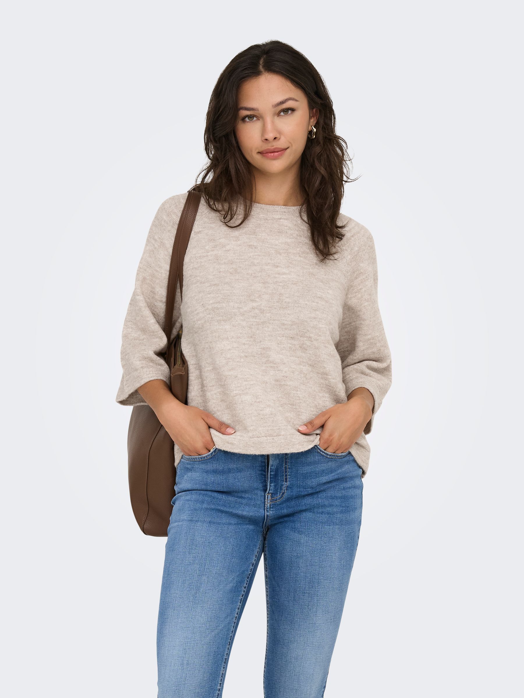 ONLY_SpringSummer2024_4602440_15333199_7.jpg Lässiger Pullover mit 3/4-Ärmeln und Rundhals