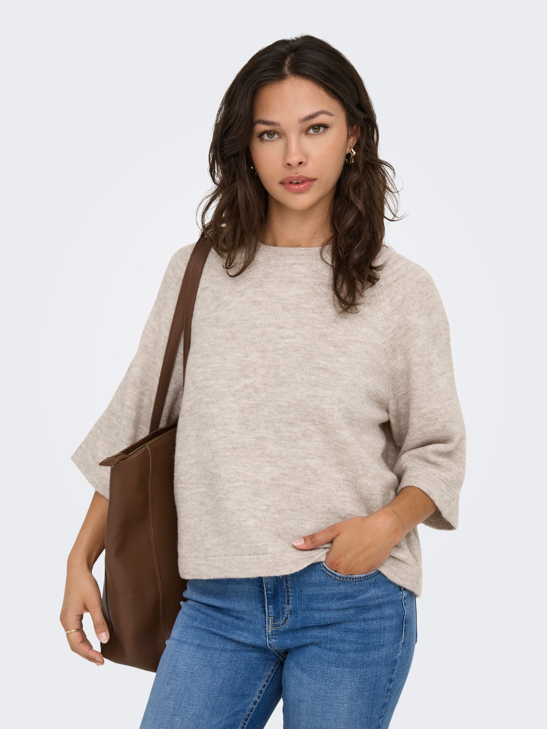 ONLY_SpringSummer2024_4602440_15333199_8.jpg Lässiger Pullover mit 3/4-Ärmeln und Rundhals