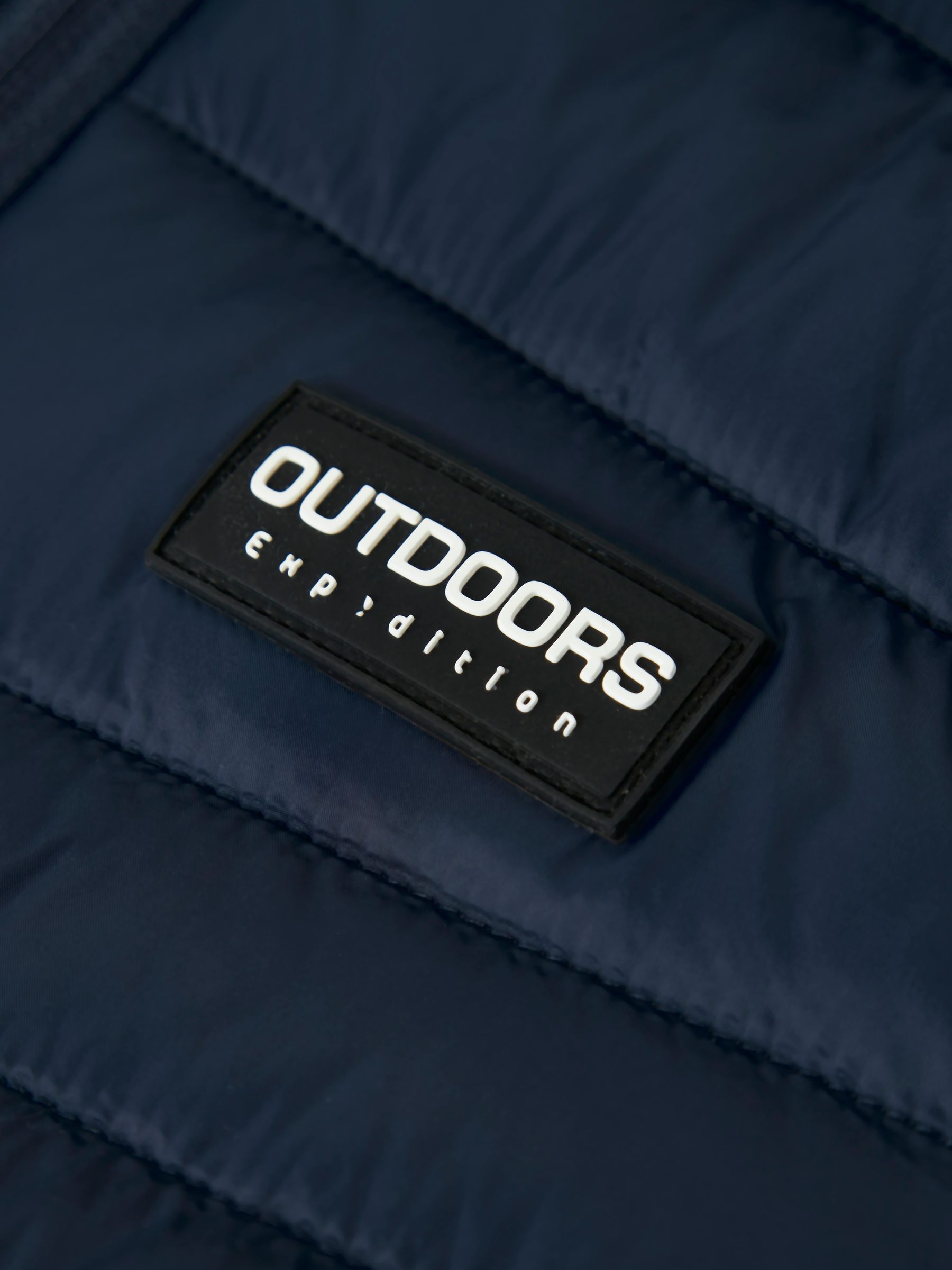 NAME-IT_NOOS2025_4728350_13241671_3.jpg Wattierte Kapuzenjacke mit Fronttaschen