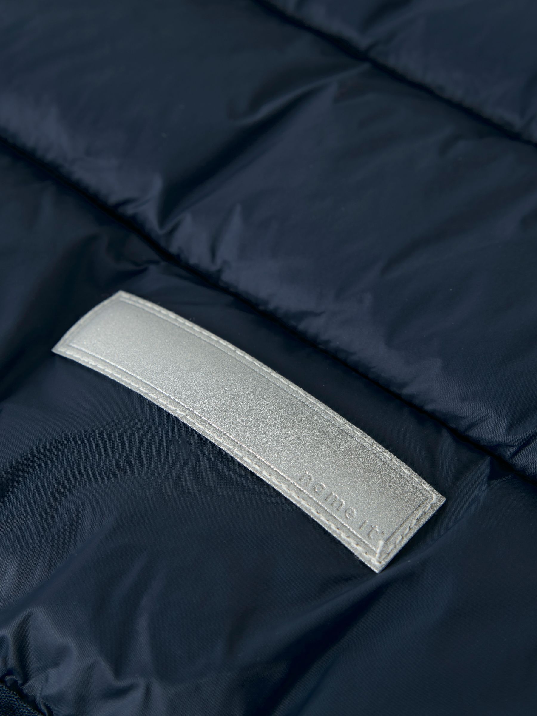 NAME-IT_NOOS2025_4728350_13241671_5.jpg Wattierte Kapuzenjacke mit Fronttaschen