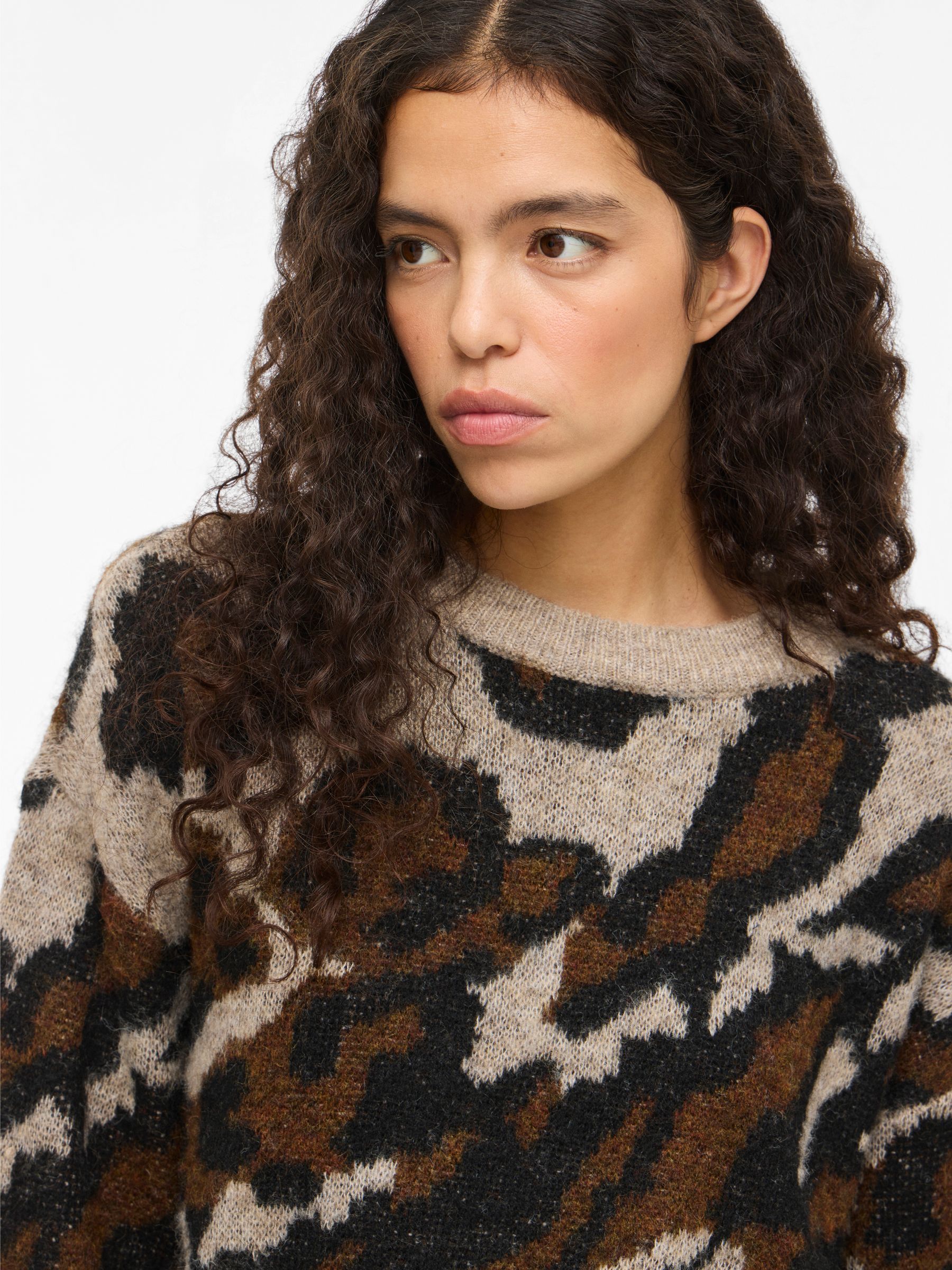 VILA_Autumnwinter_4808387_14108972_6.jpg Modischer Pullover im Strickdesign
