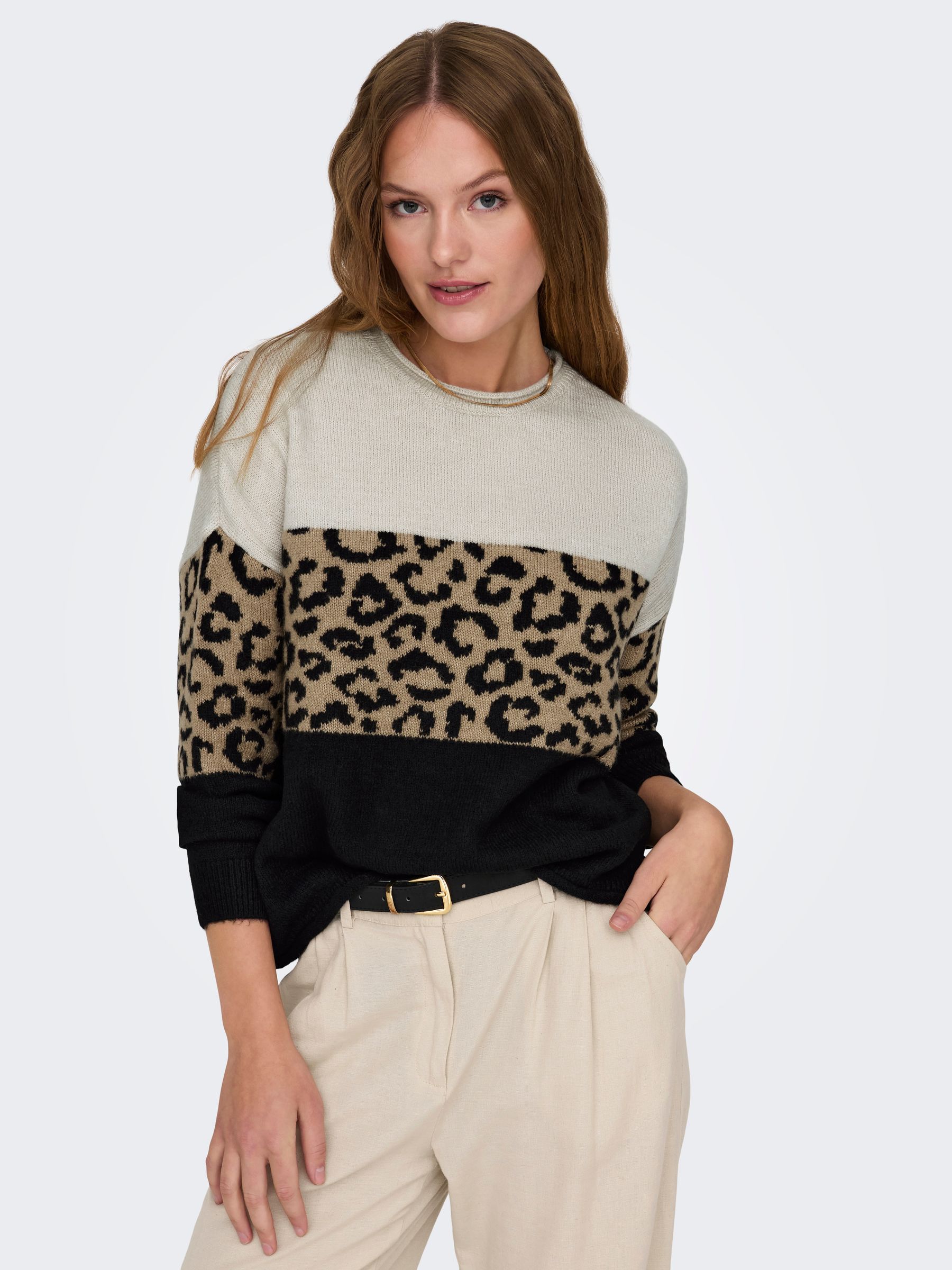 ONLY_FallWinter2023_4237635_15294969_6.jpg Leopardenmuster Pullover mit Rundhals im Colorblock
