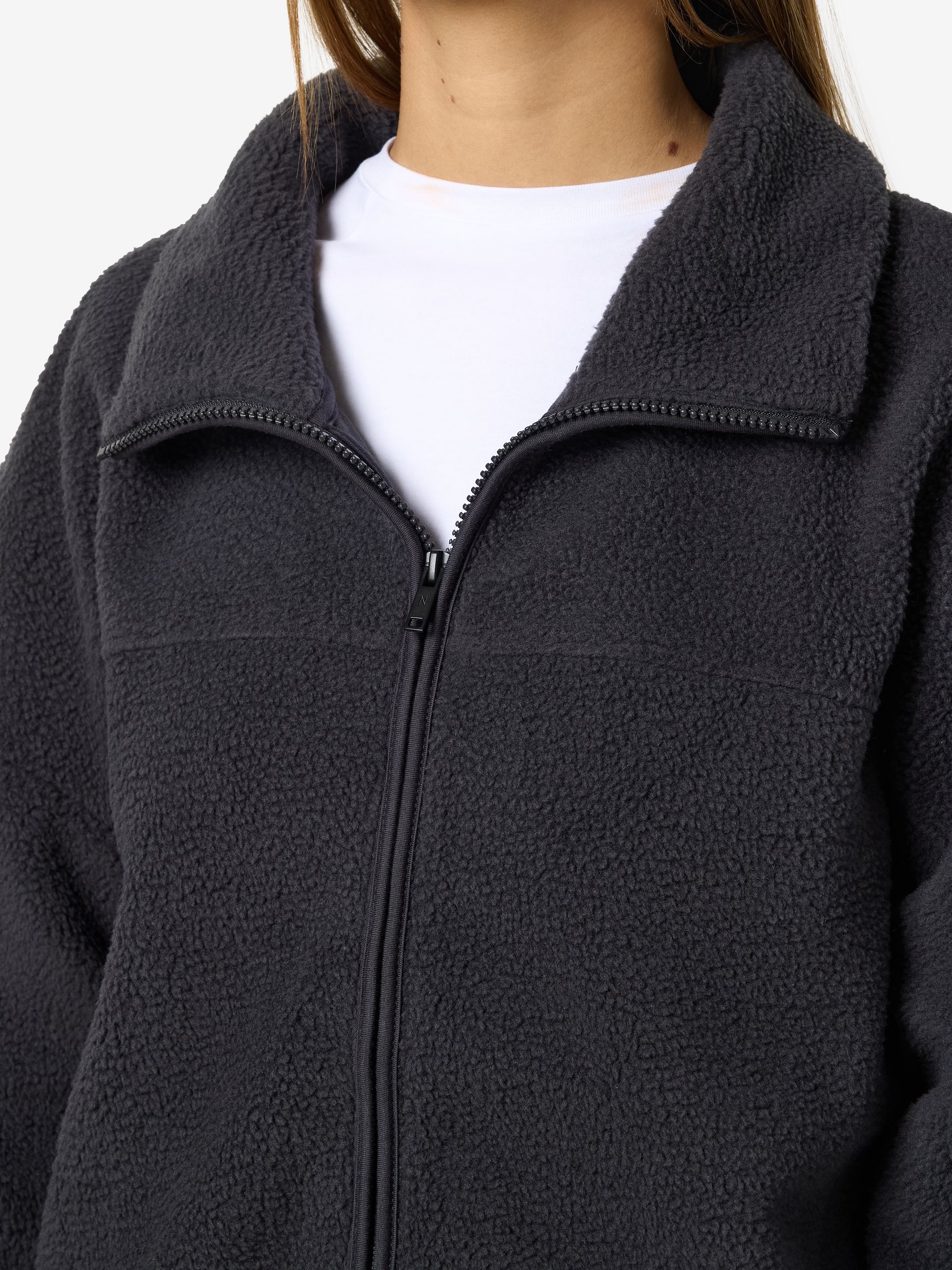 NOISY-MAY_NOOS2025_4793712_27034822_7.jpg Modische Übergangsjacke mit Fleece