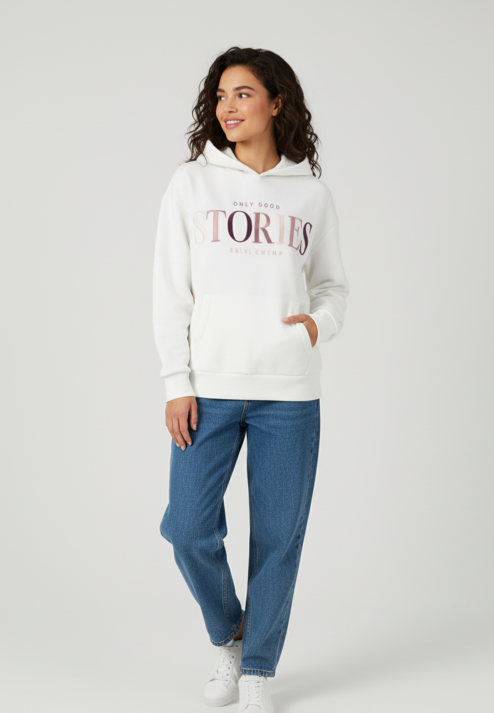 Kapuzensweatshirt mit Schriftzug Kapuzensweatshirt mit Schriftzug
