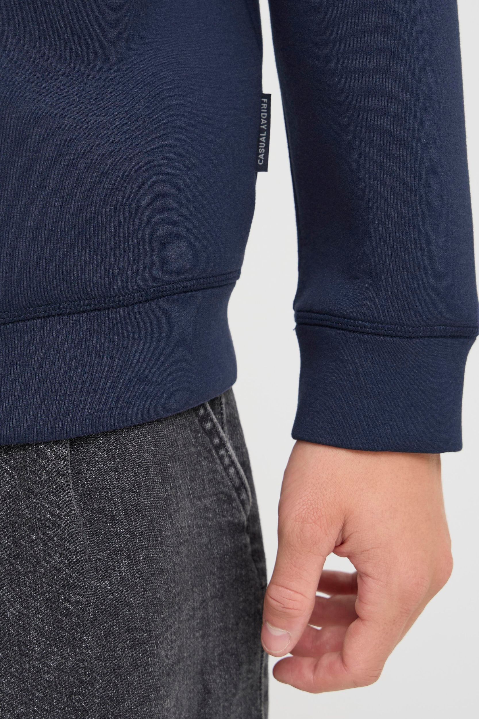 20504936_193921_360.jpg Sweatshirt mit Zipper und modernem Stehkragen