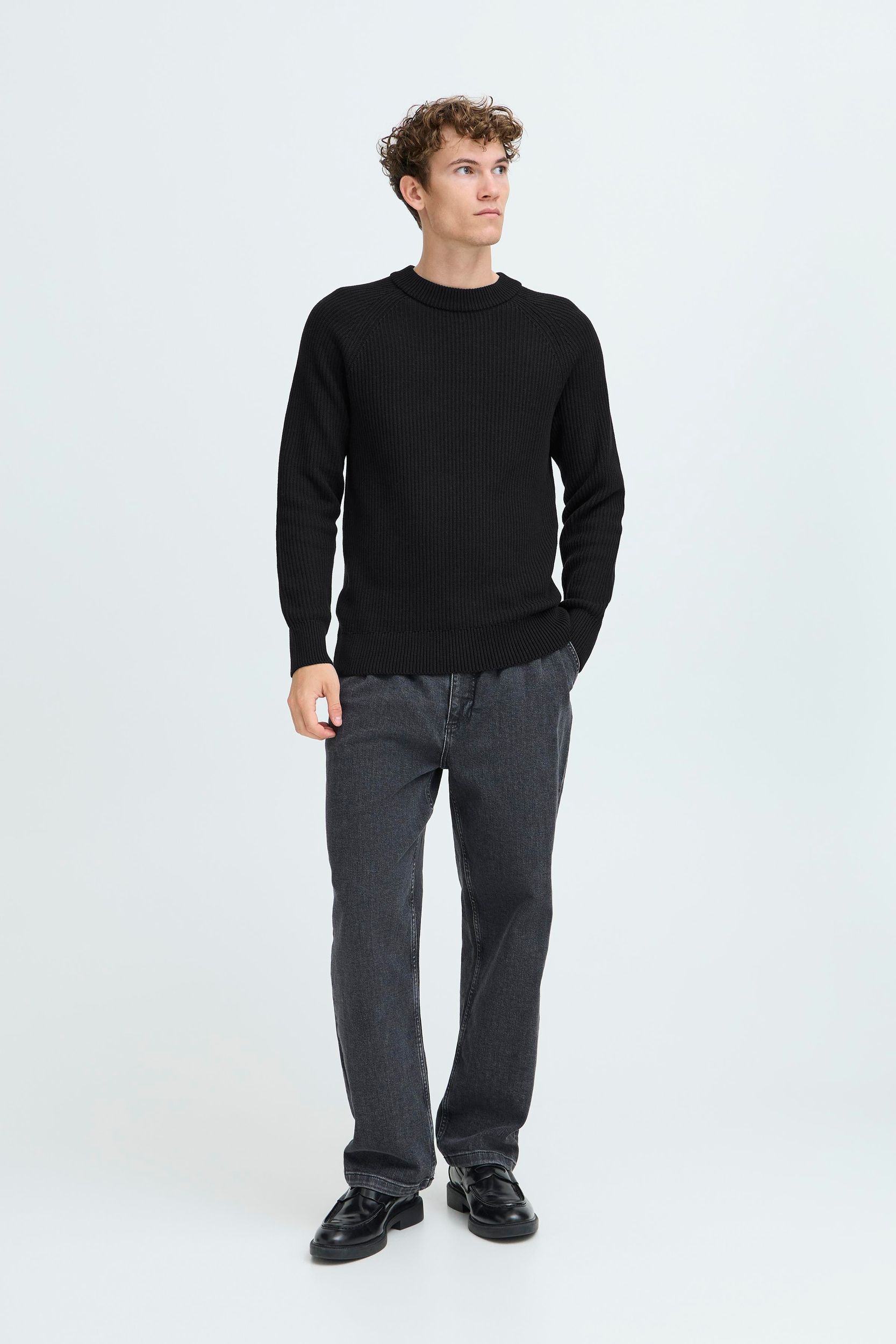 20504998_193911_400.jpg Gemütlicher Strickpullover mit langen Ärmeln