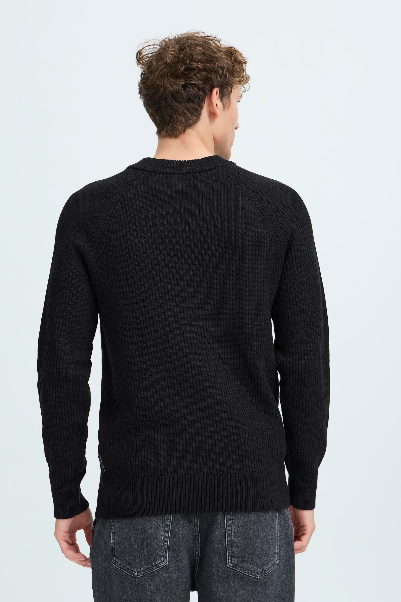 20504998_193911_550.jpg Gemütlicher Strickpullover mit langen Ärmeln