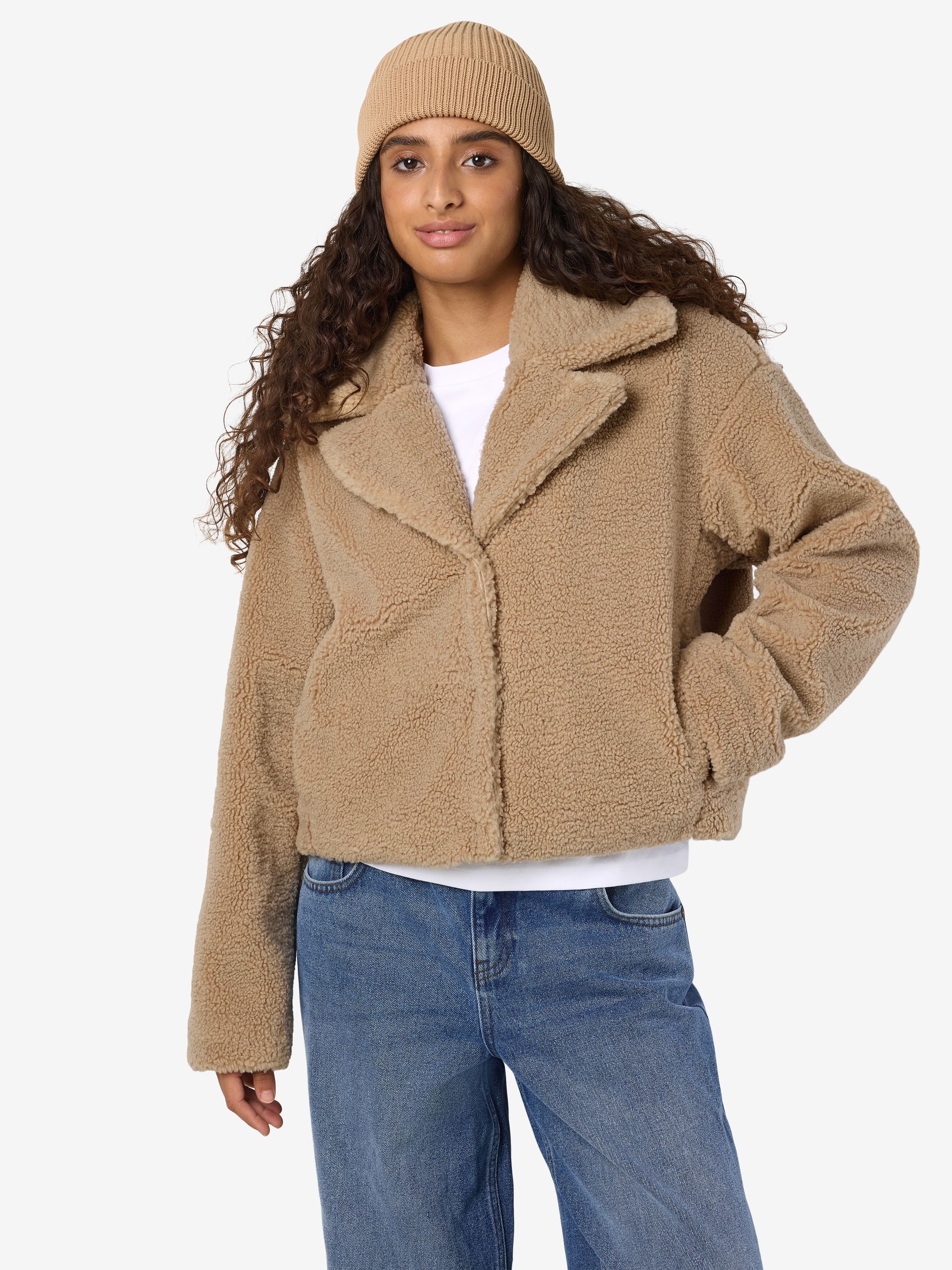 27034329_4788722_3.jpg Modische Übergangsjacke mit Teddy-Look
